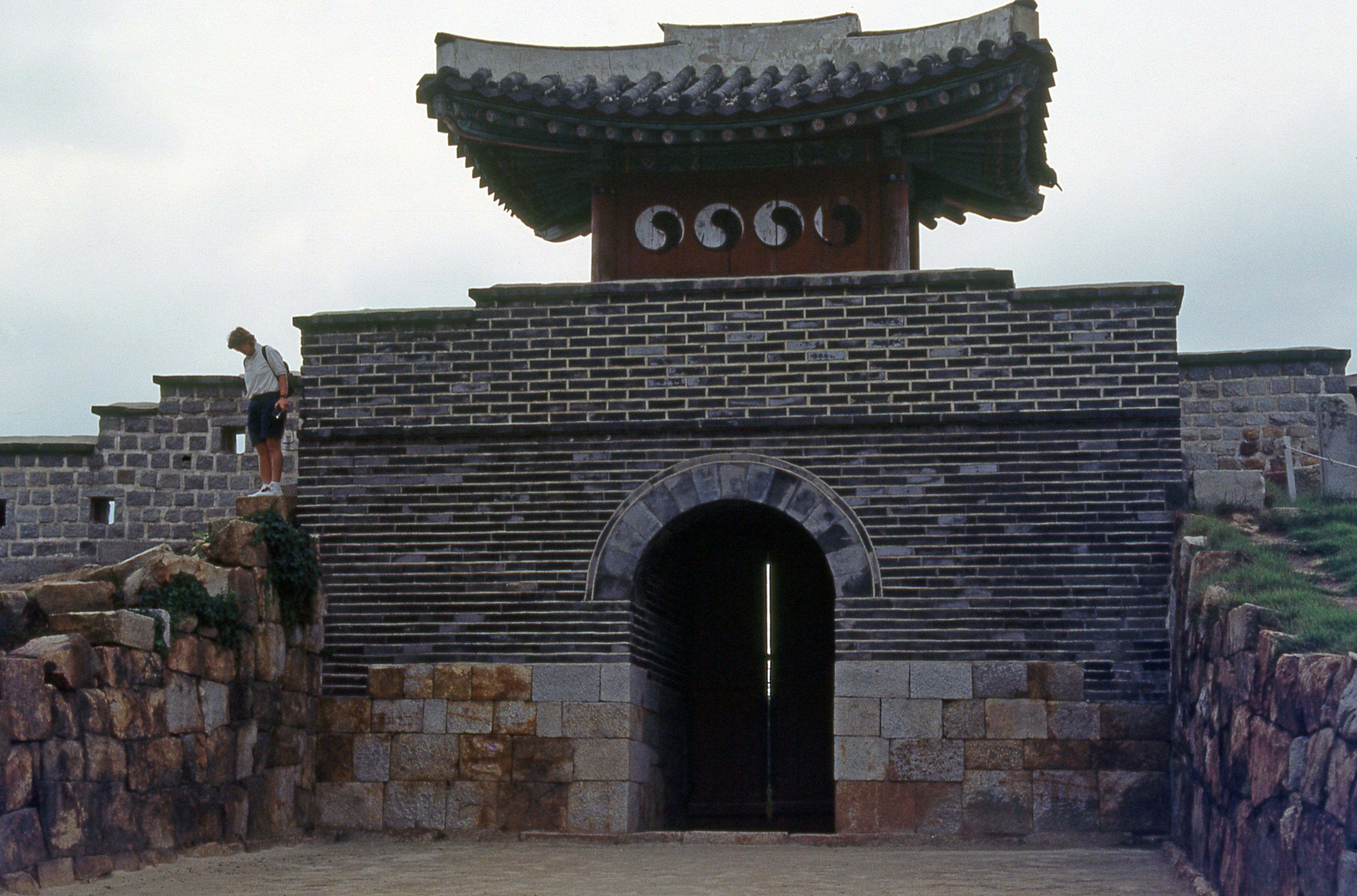 hwaseong fortress in suwon 4k, HD Wallpaper
