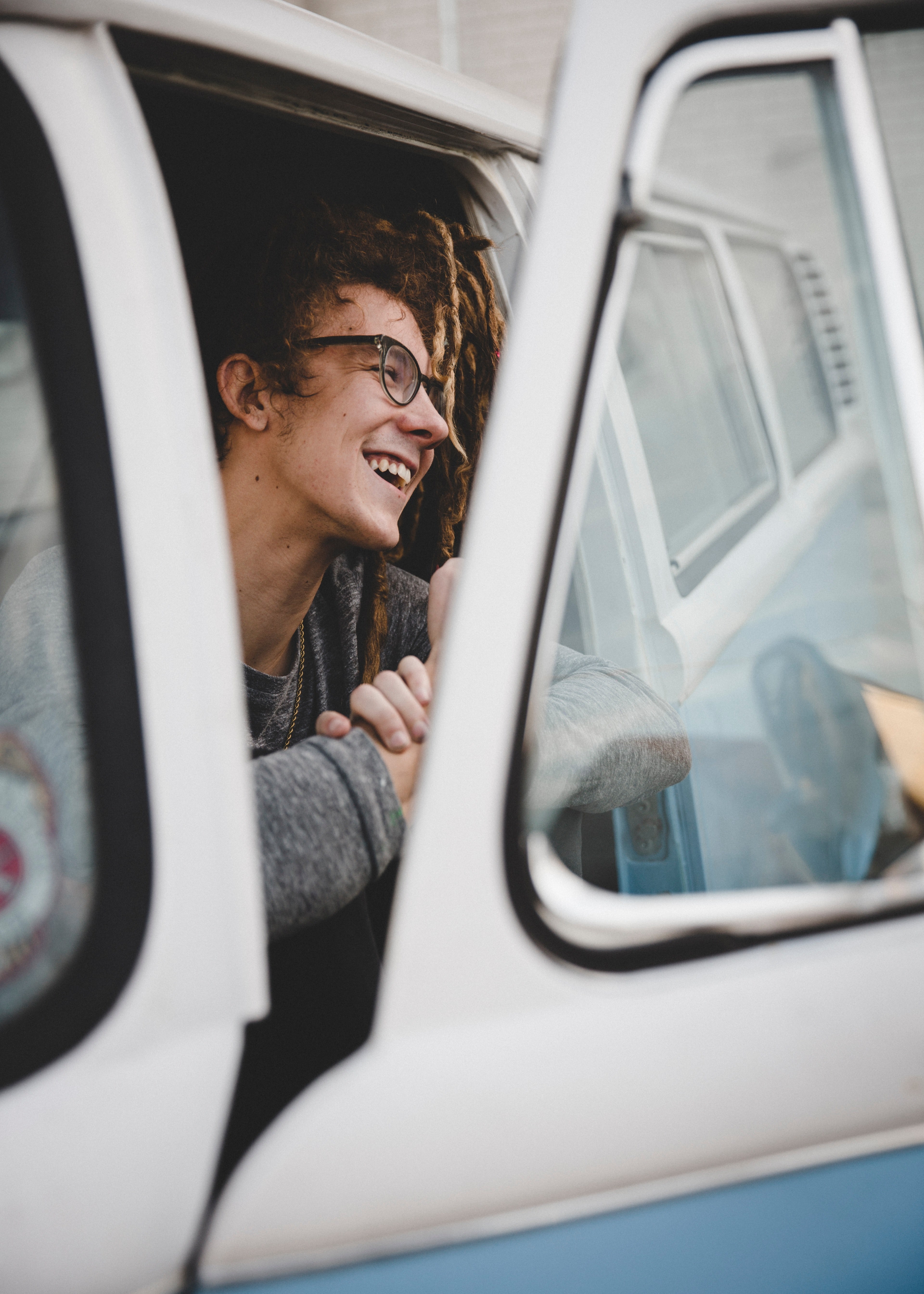 good time vibe chill and laughing hd, 4k, Phone HD Wallpaper