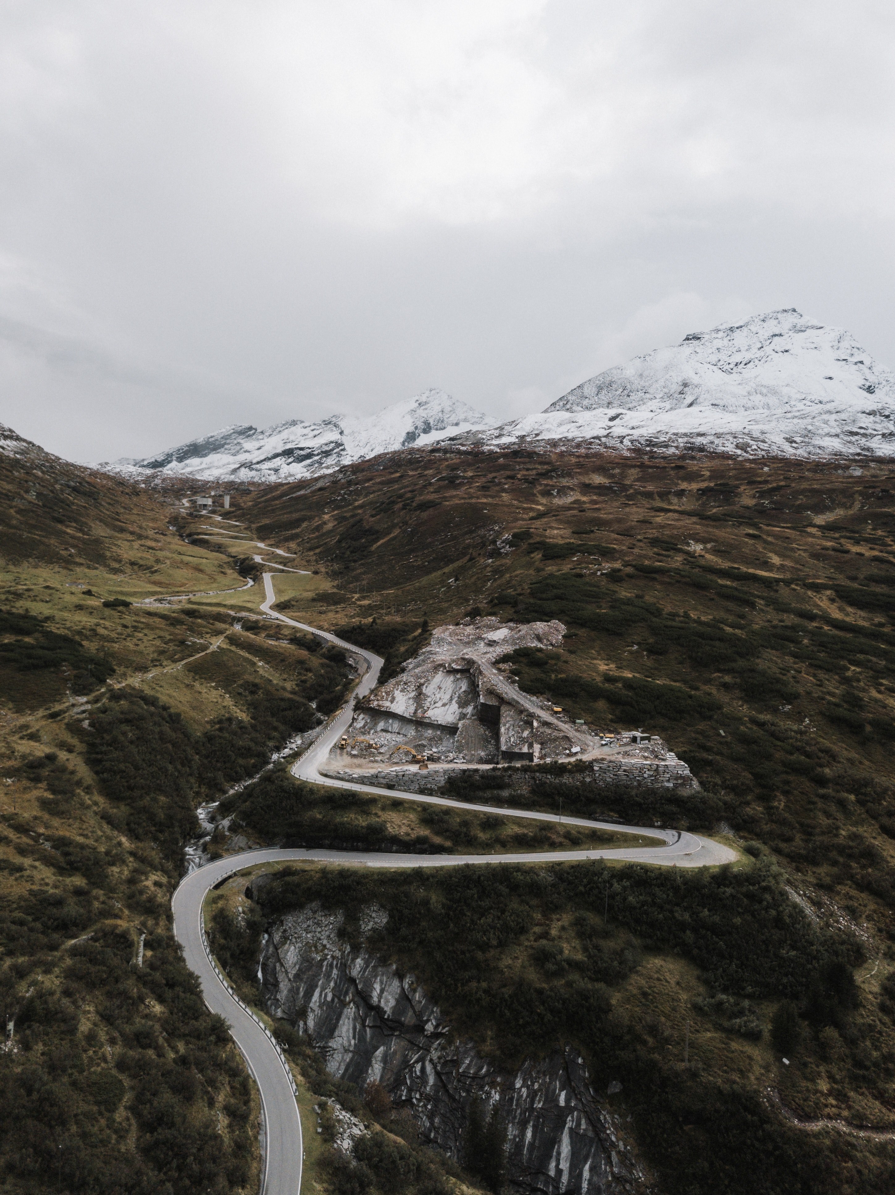driving up the swiss roads to the mountains 4k, Phone HD Wallpaper