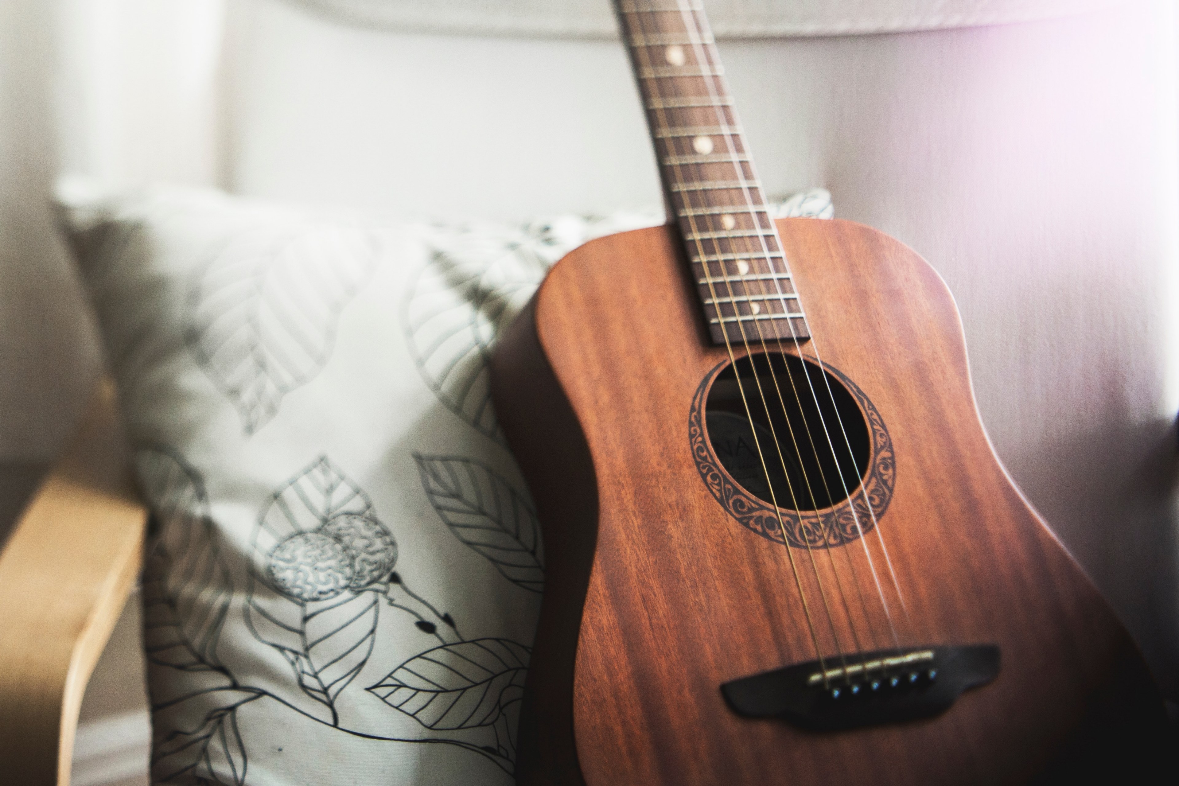 guitar string pillow and chair 4k, HD Wallpaper