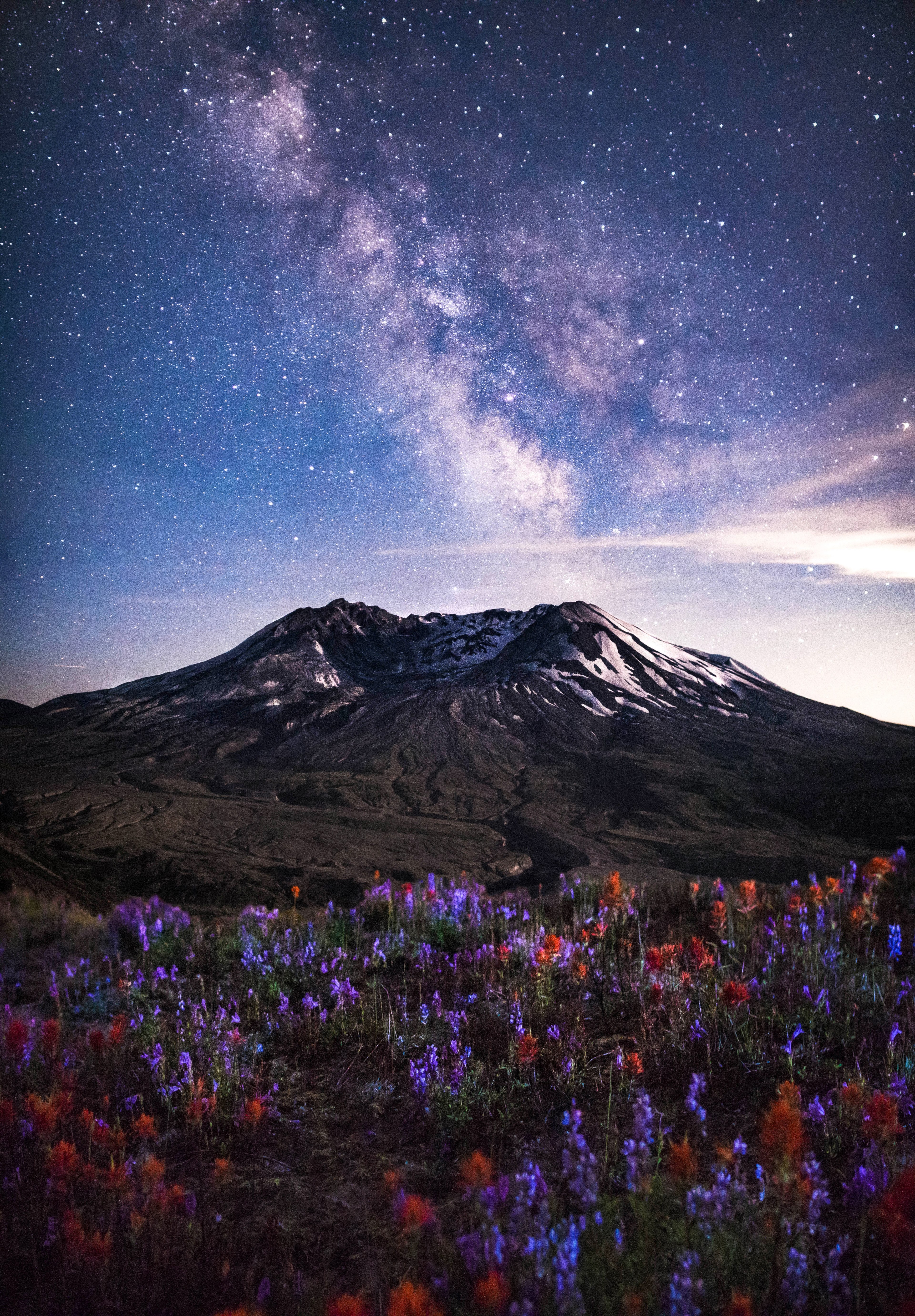 milky way over mt_ saint helens 4k, Phone HD Wallpaper