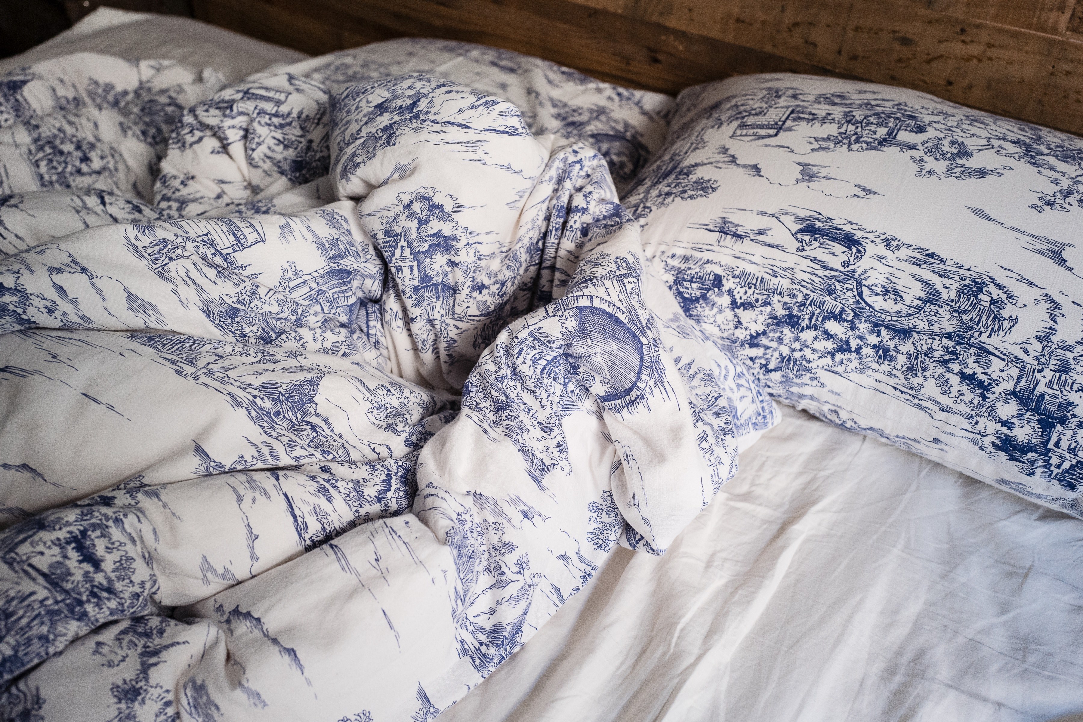 a village inspired pillow and blanket design, _friday morning 4k, HD Wallpaper