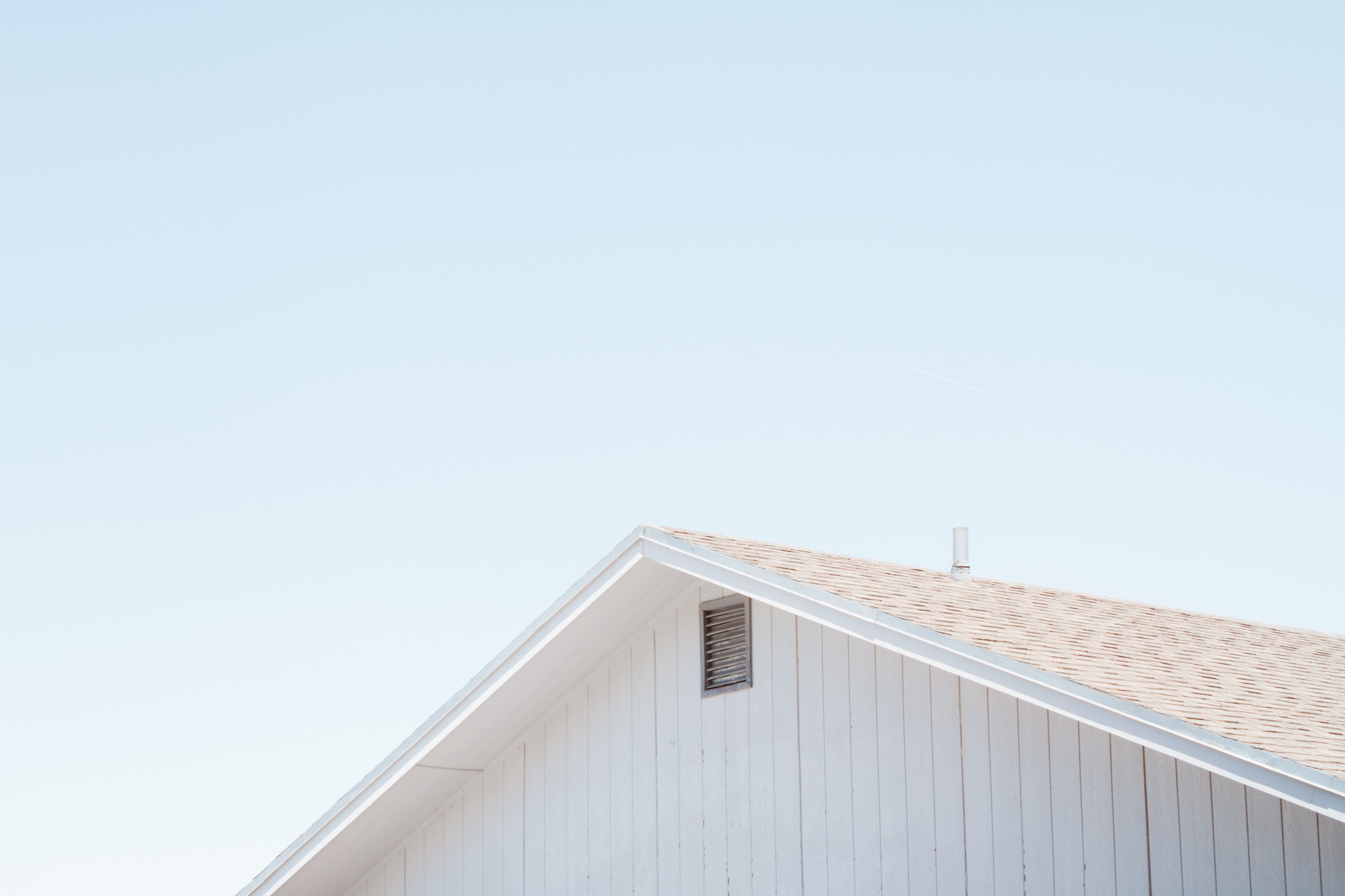 triangle shaped roofline with standard shingles on an el paso home, roofing shingles on home 4k, HD Wallpaper