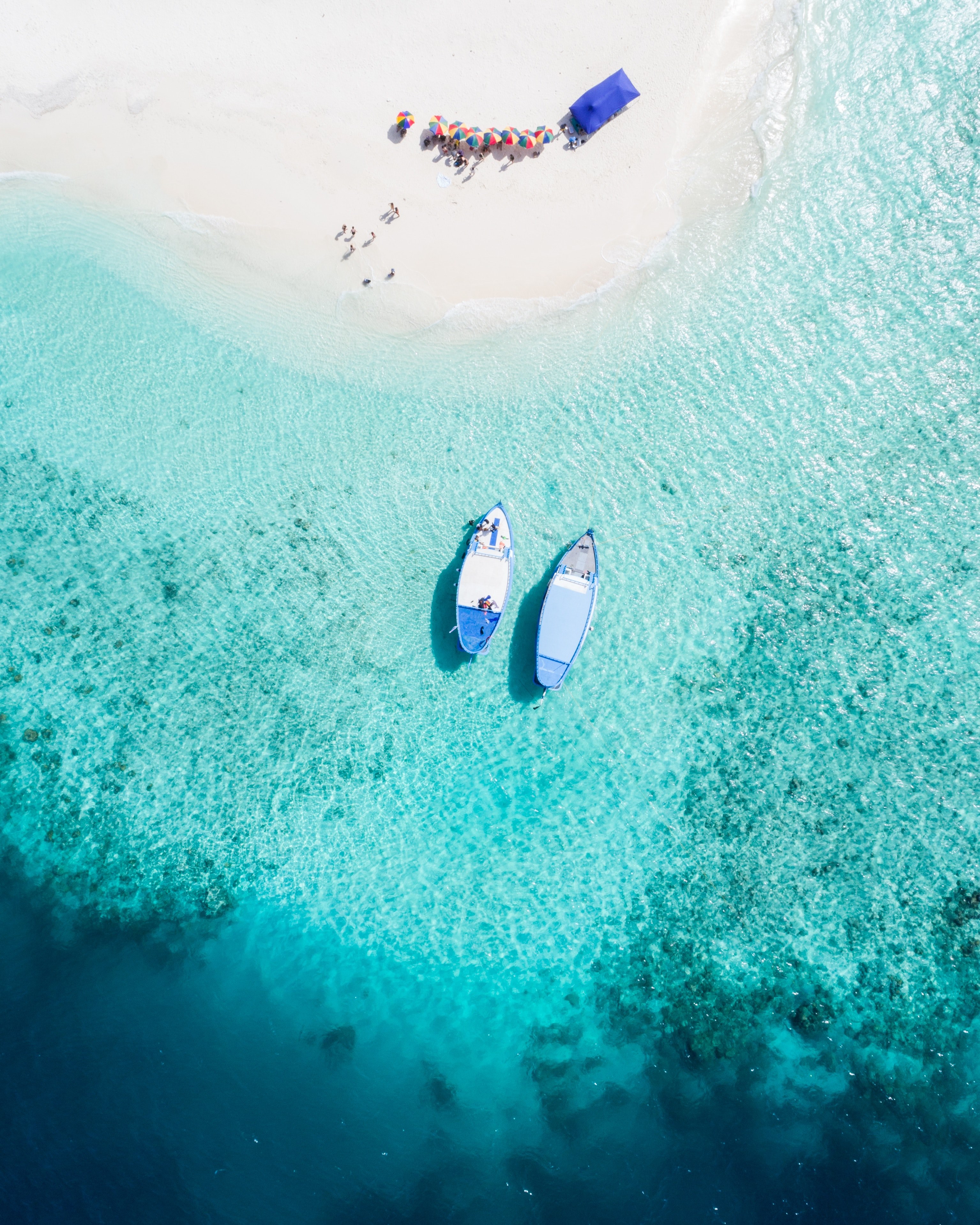 escape to a sand bank 4k, Phone HD Wallpaper