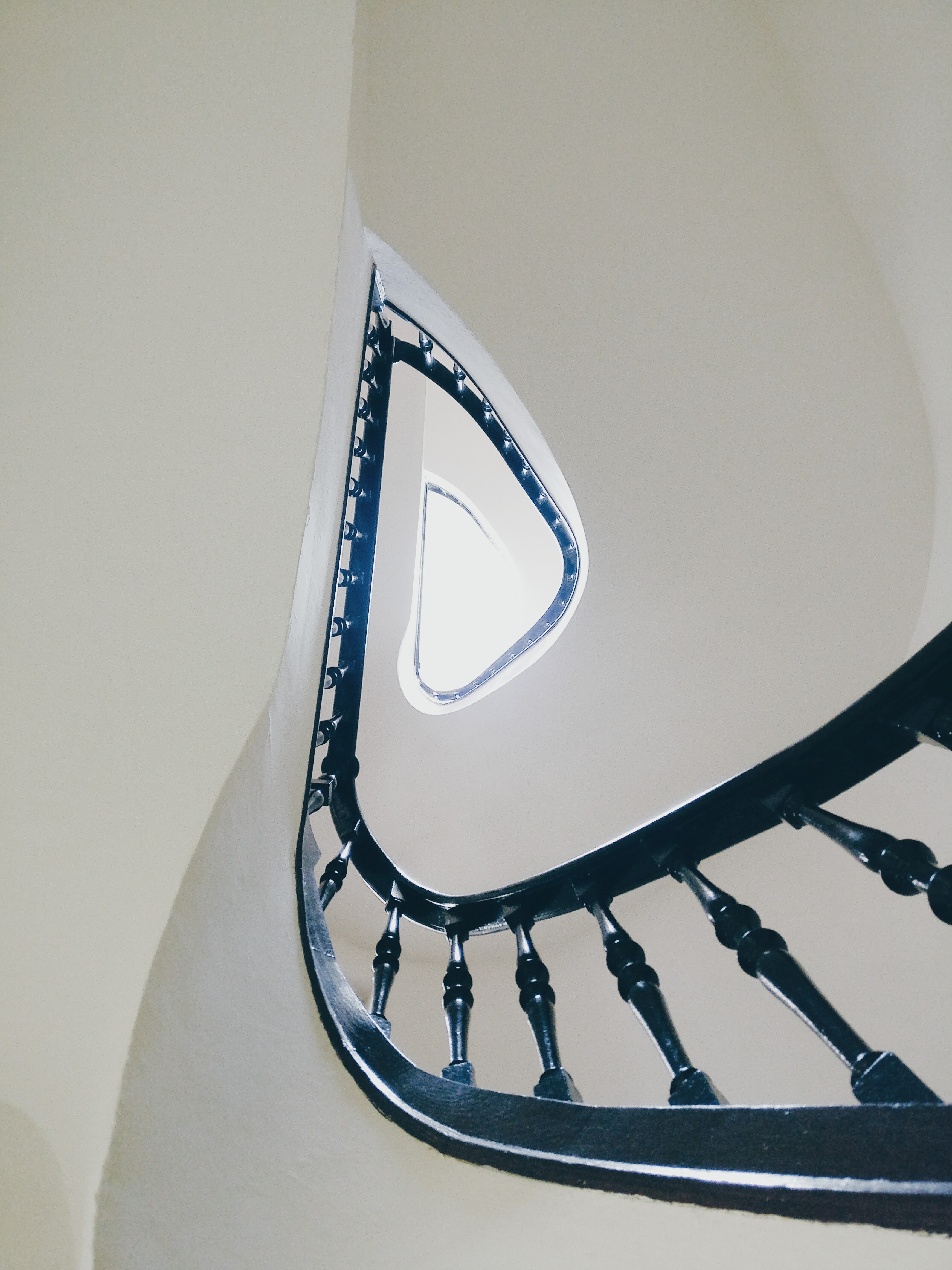 the world needs more spiral staircases 4k, Phone HD Wallpaper