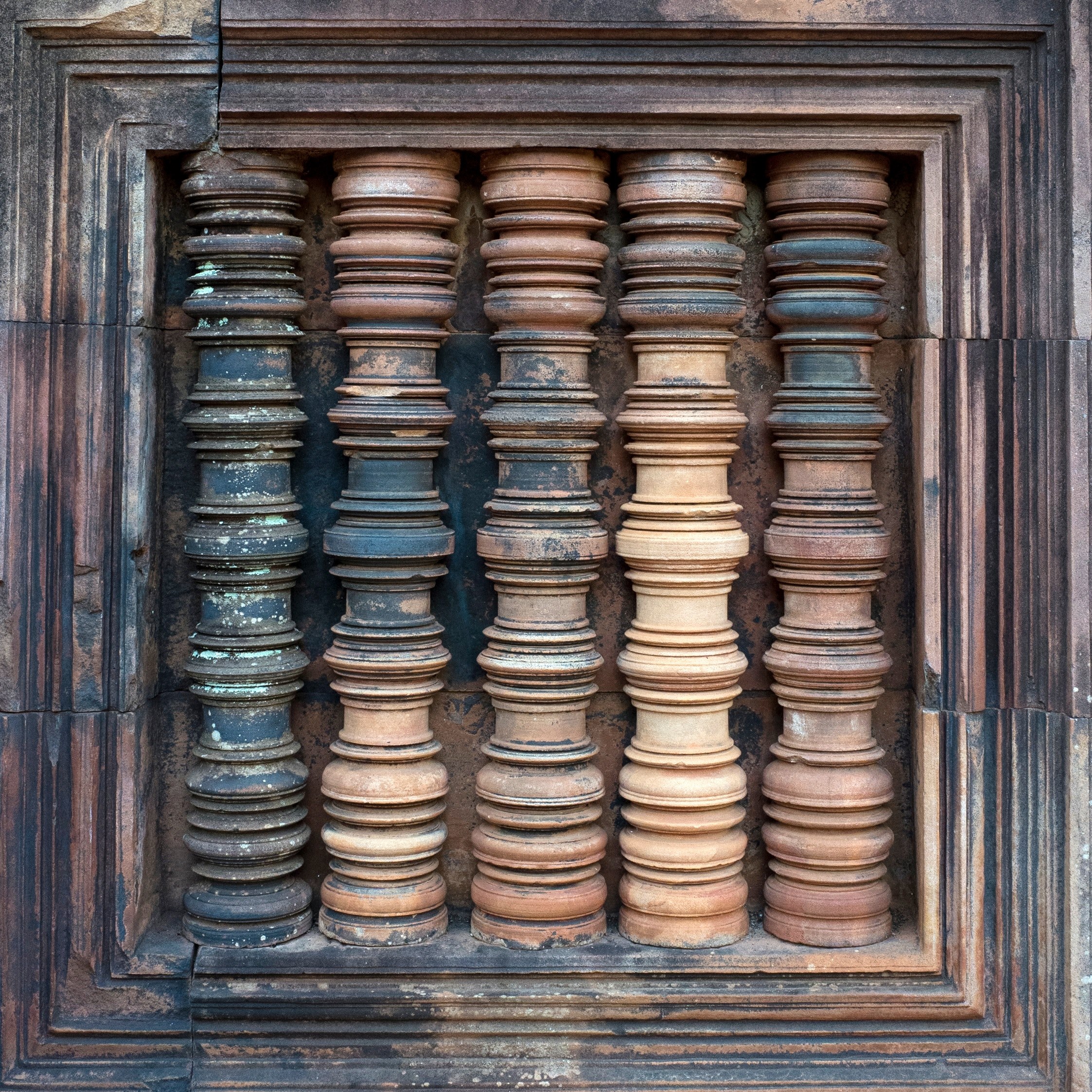 five columns 4k, HD Wallpaper