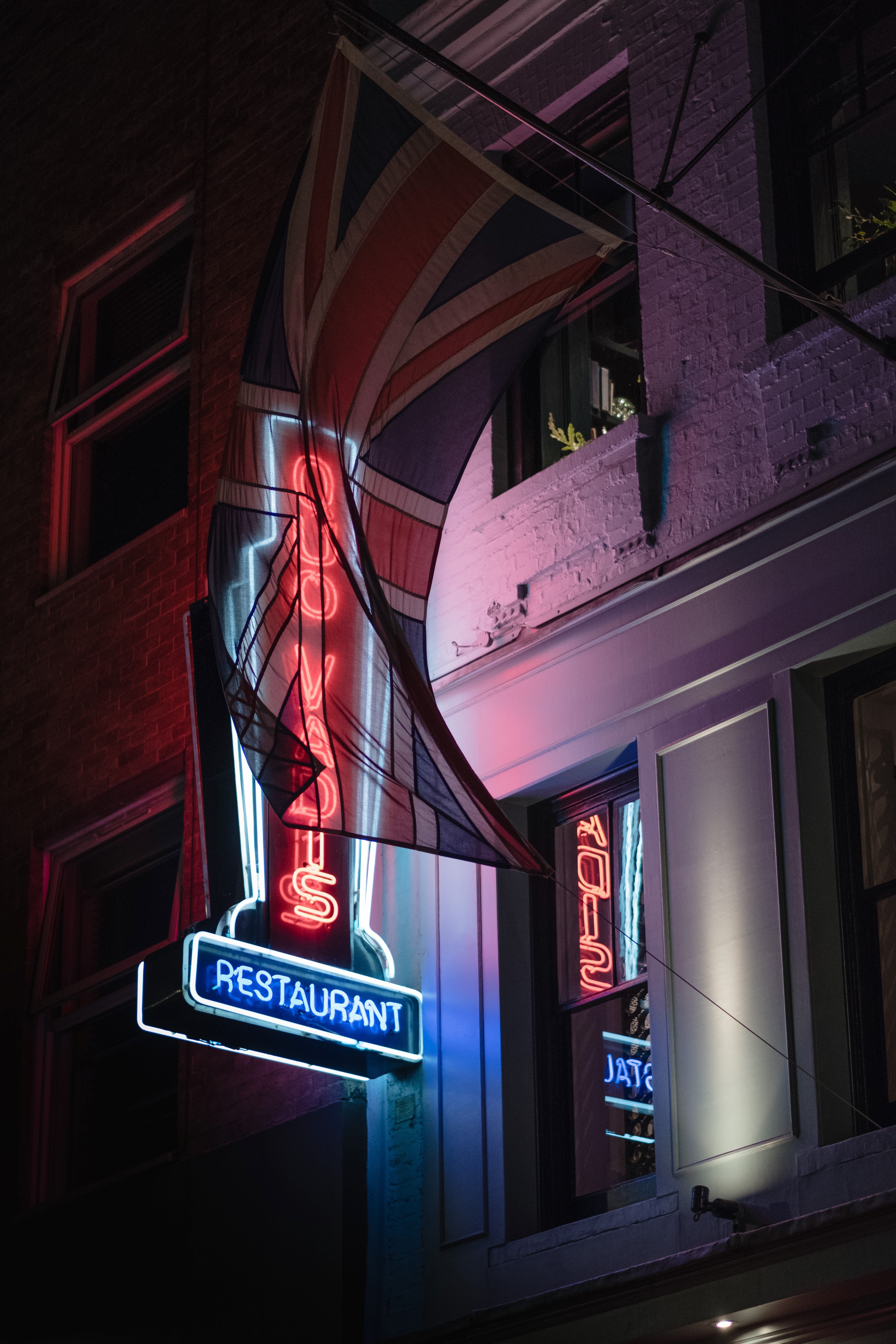 flag restaurant sign british flag and neon light hd, 4k, Phone HD Wallpaper
