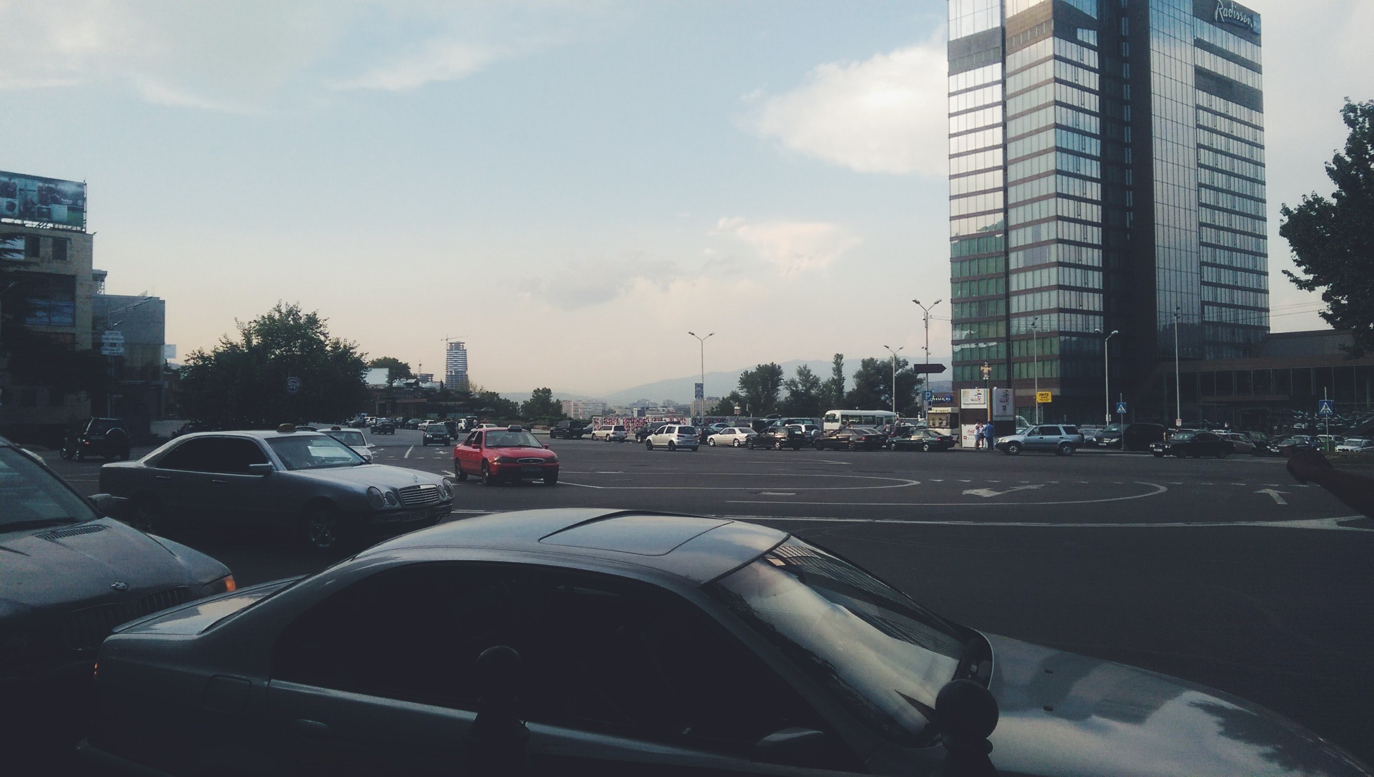 rustaveli georgium and tbilisi 4k, HD Wallpaper