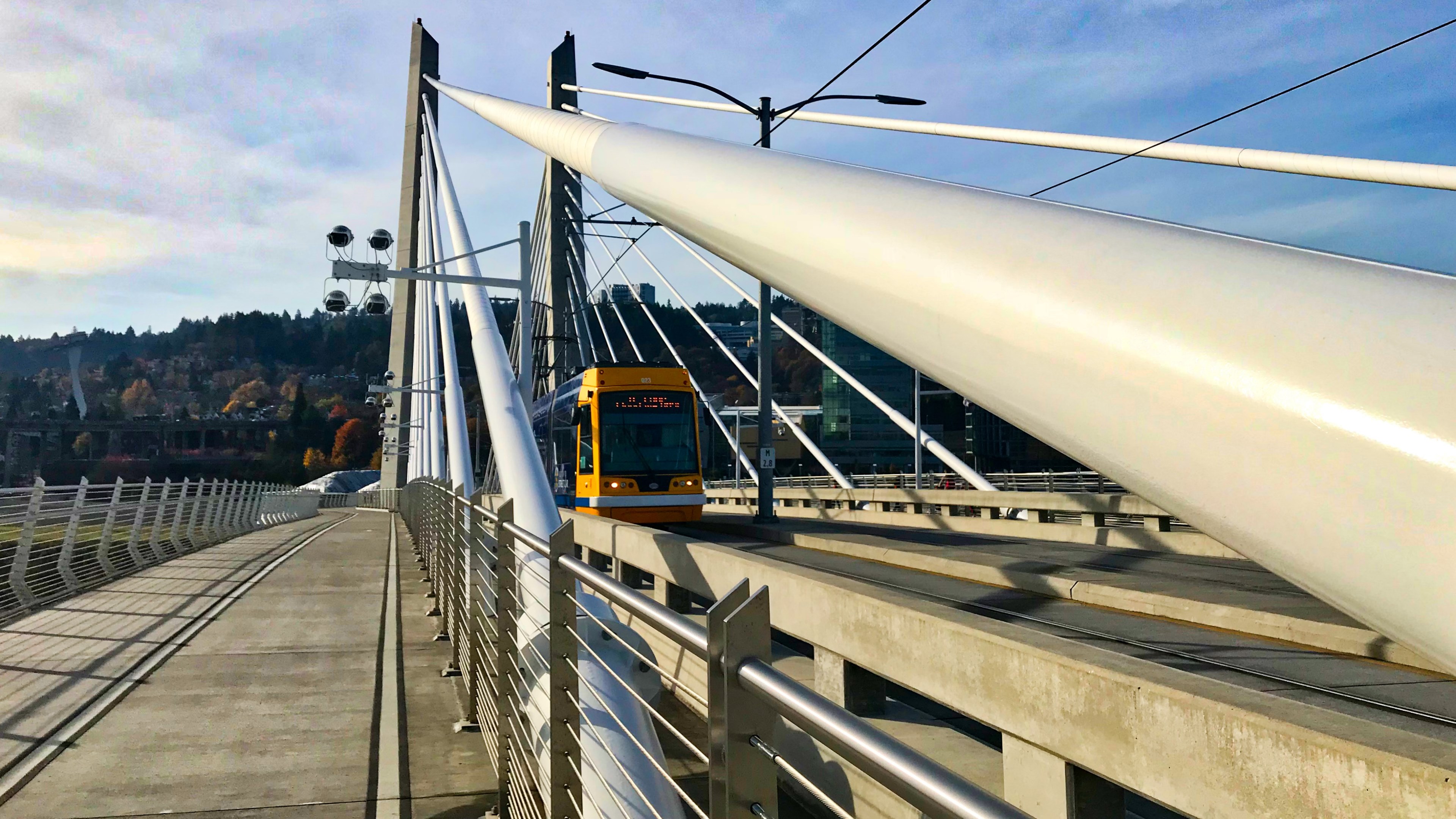 running across the tilikum crossing_ 4k, HD Wallpaper