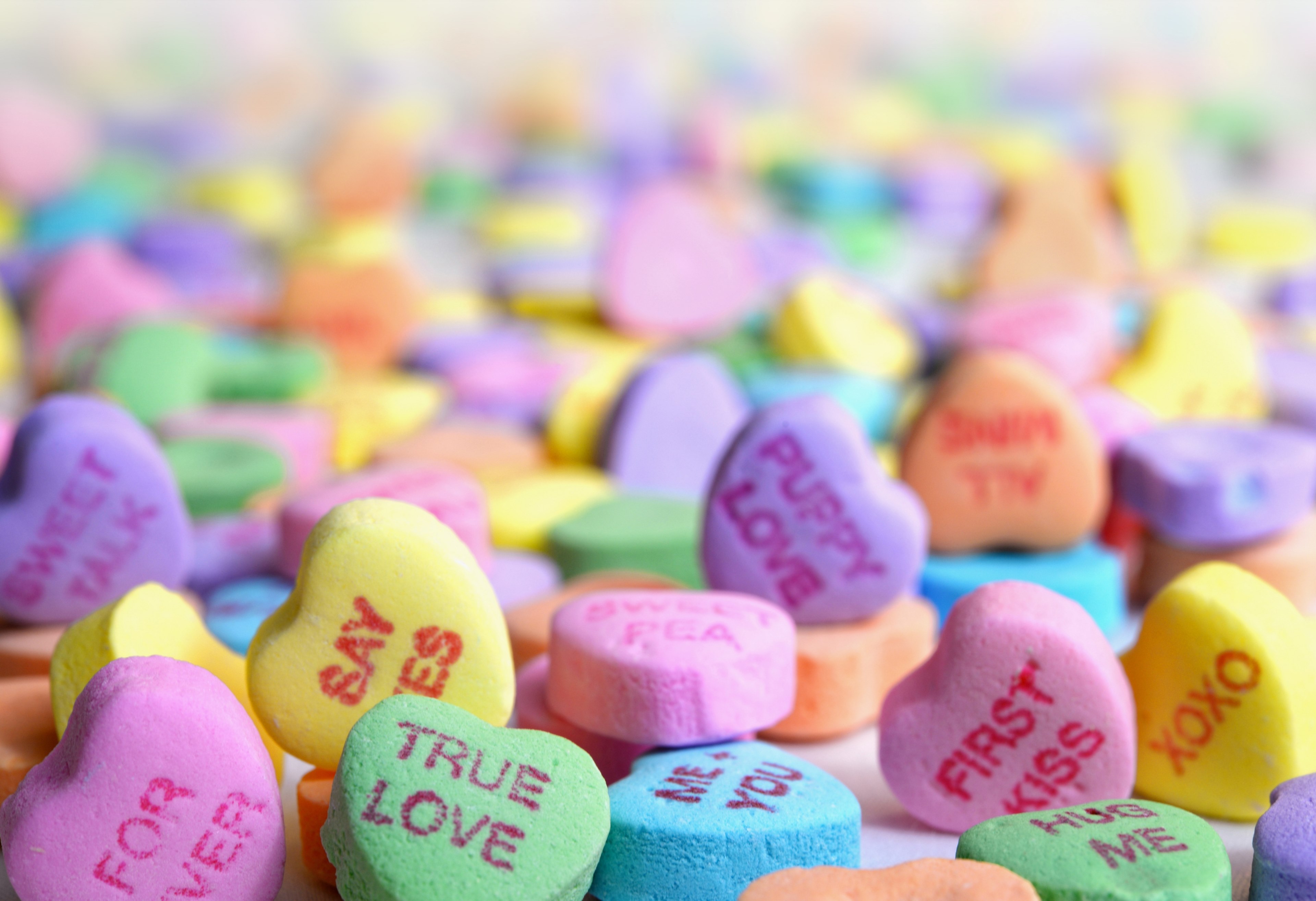 candy valentine hearts with slogans receding into the distance, valentines day rainbow 4k, HD Wallpaper