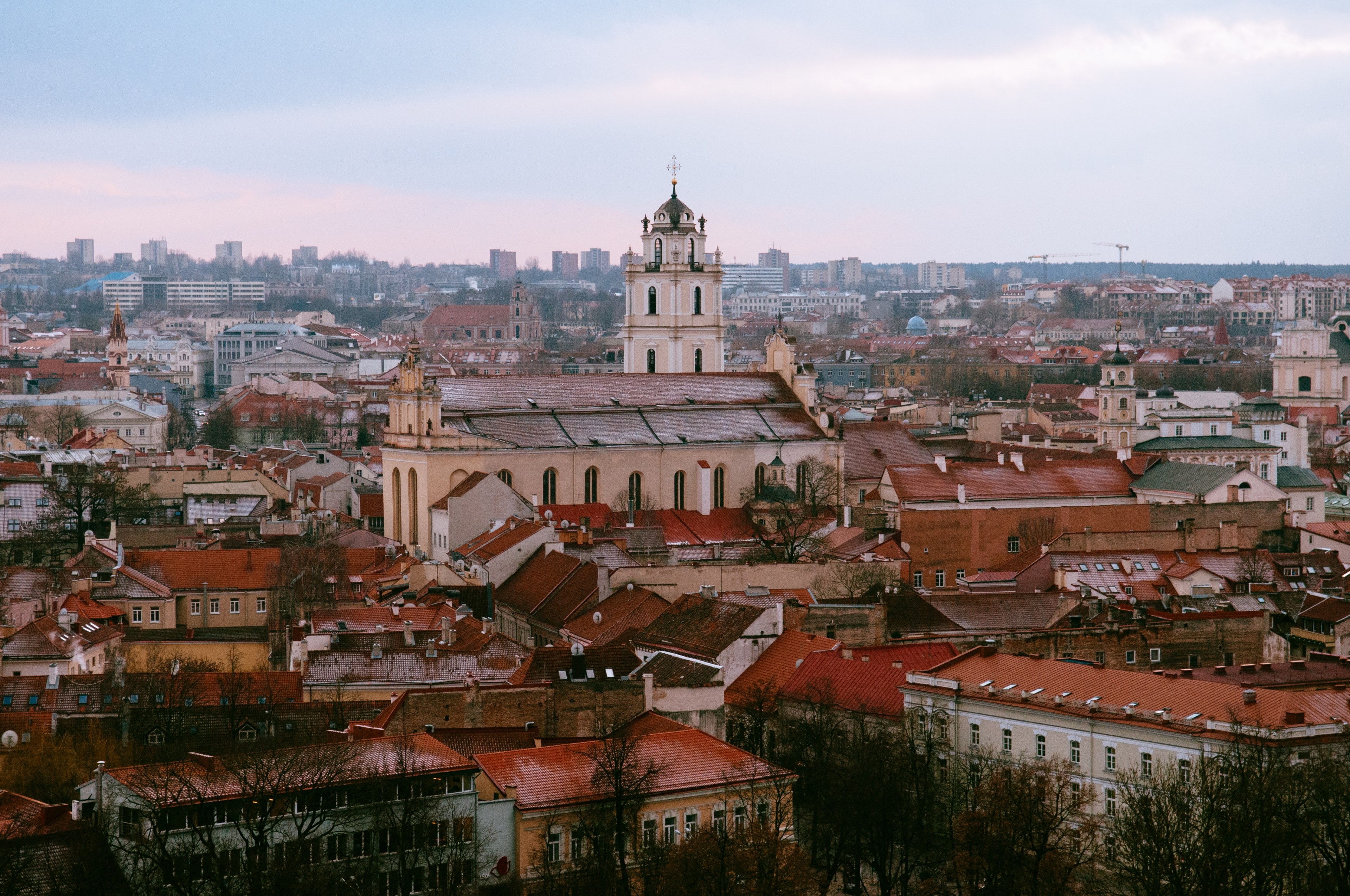 cityscape roof landmark and palace 4k, HD Wallpaper