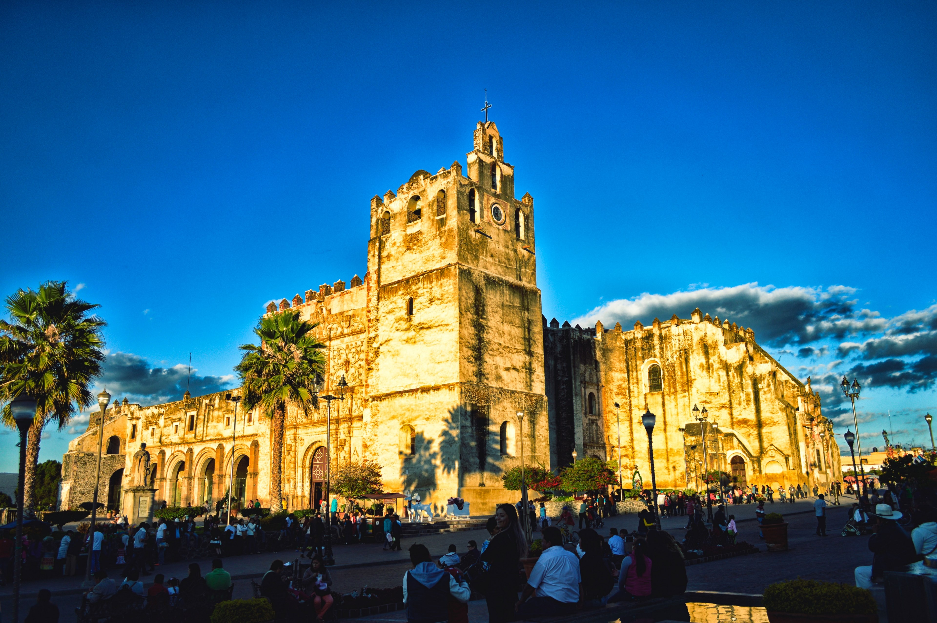 yuririum and arquitectura colonial americana 4k, HD Wallpaper