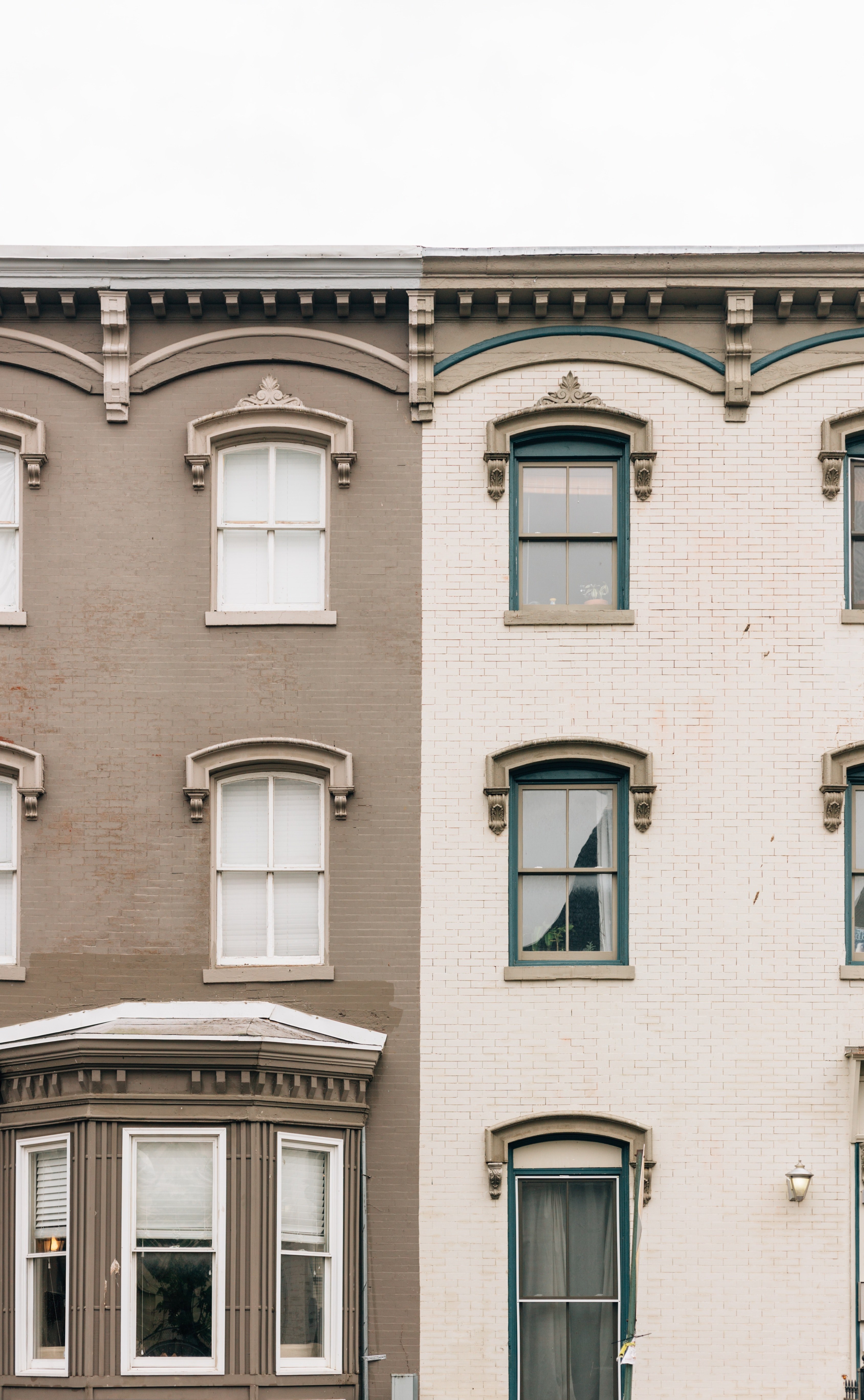 a brown brick facade and white facade with blue trimming around the windows in blagden alley northwest, row houses in washington dc_ 4k, Phone HD Wallpaper