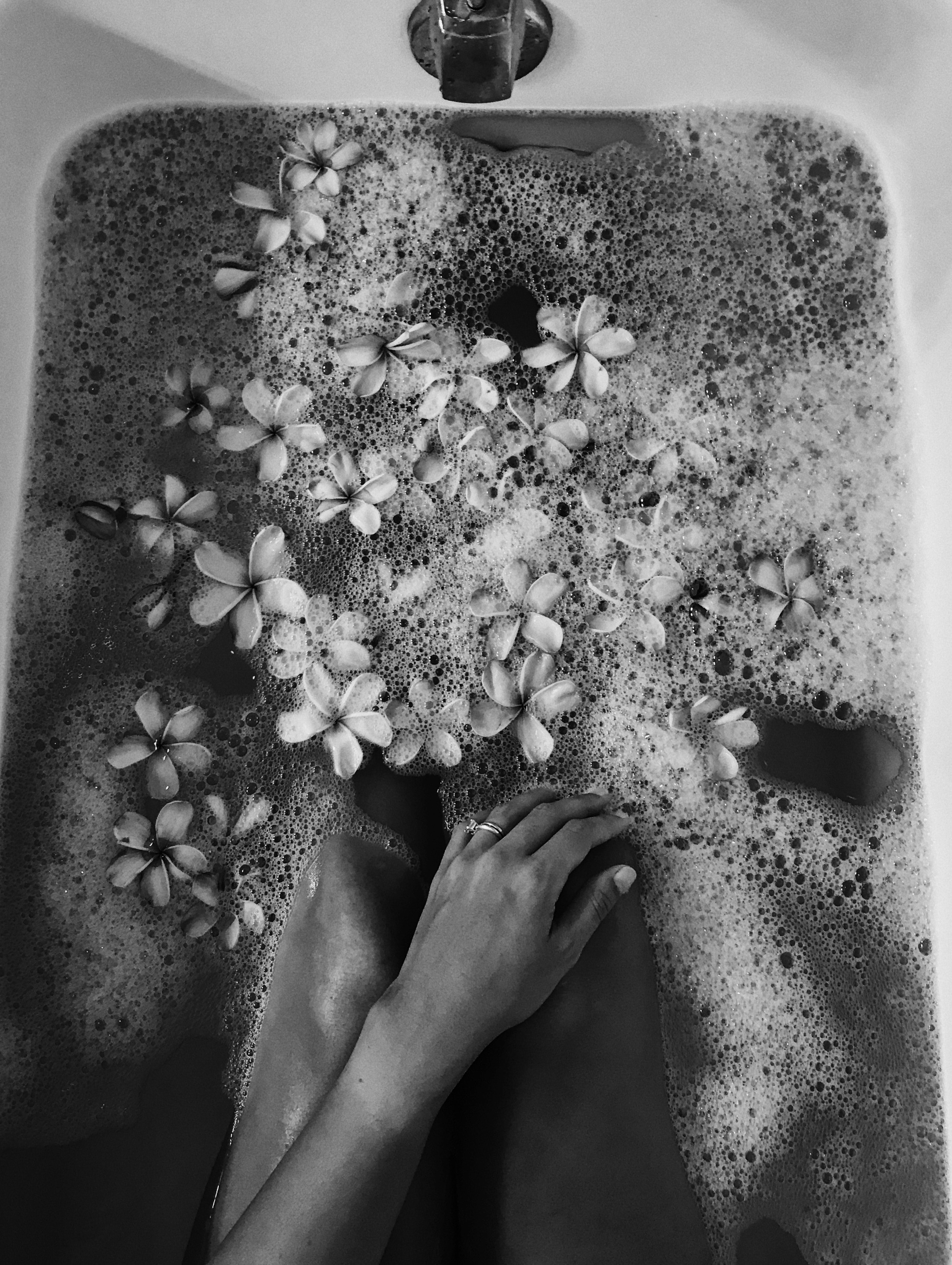 evening relax mood and black and white hd, 4k, Phone HD Wallpaper