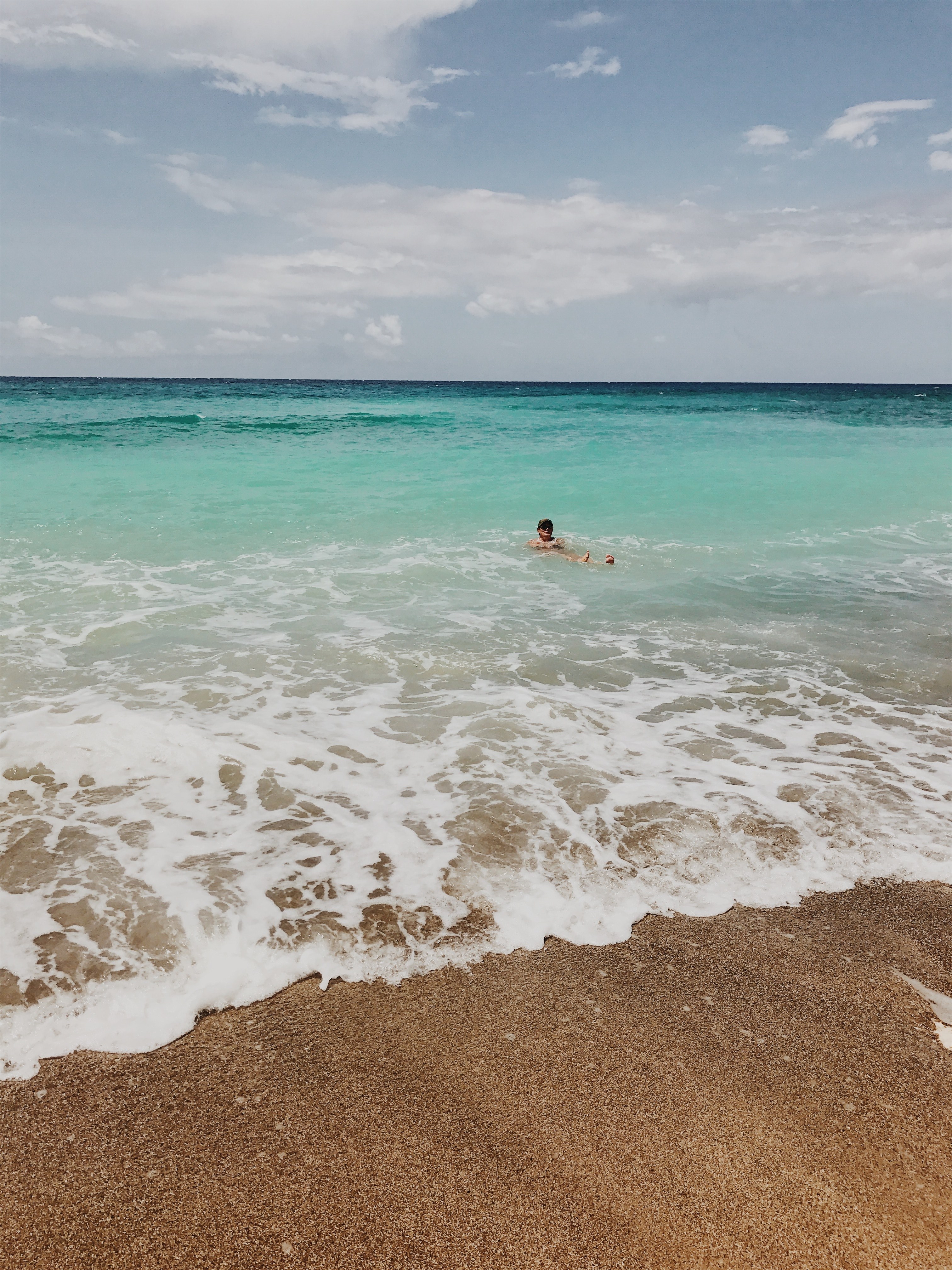 vacation wafe swim and island hd, 4k, Phone HD Wallpaper