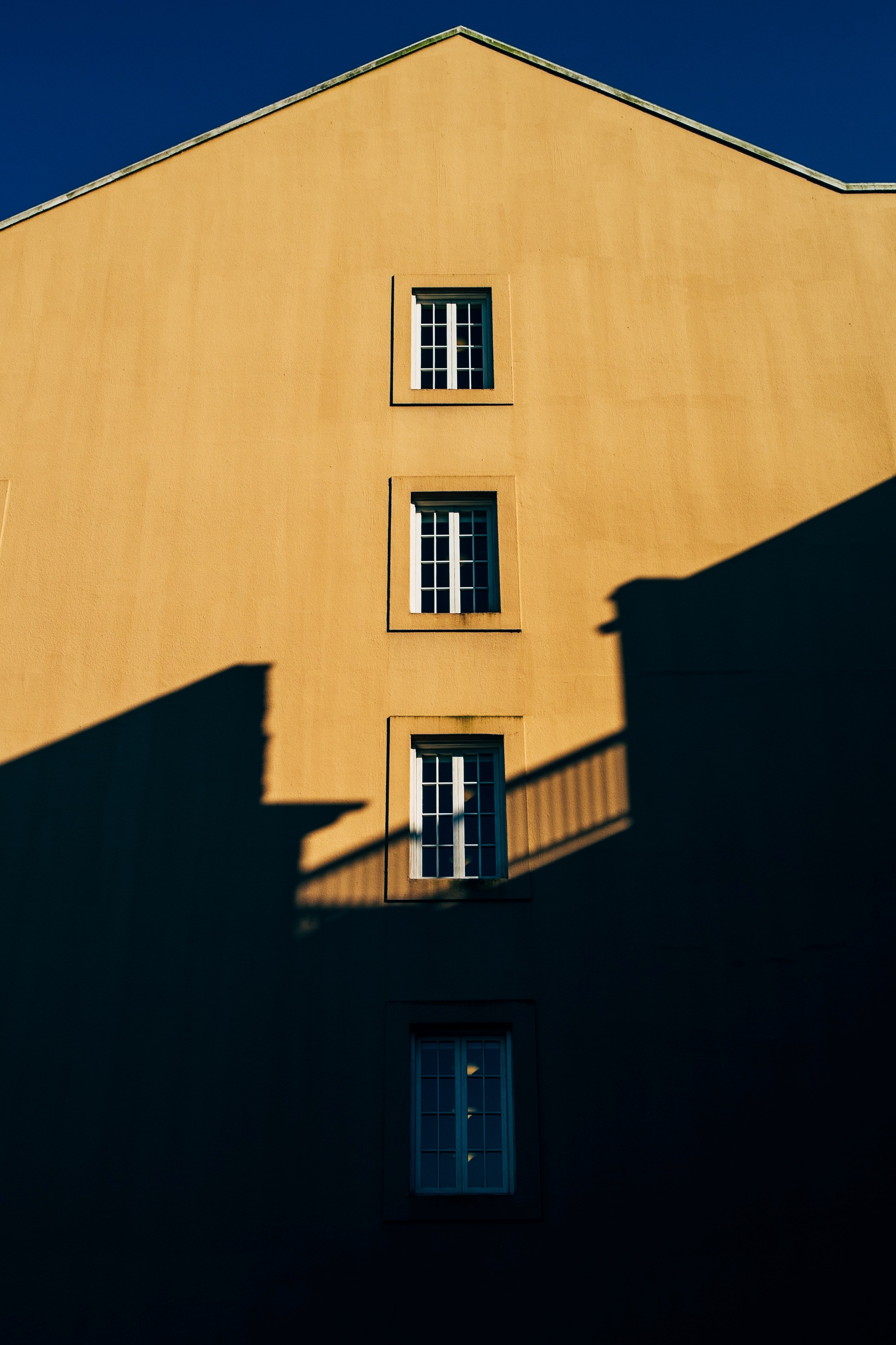 shadow on the wall 4k, Phone HD Wallpaper