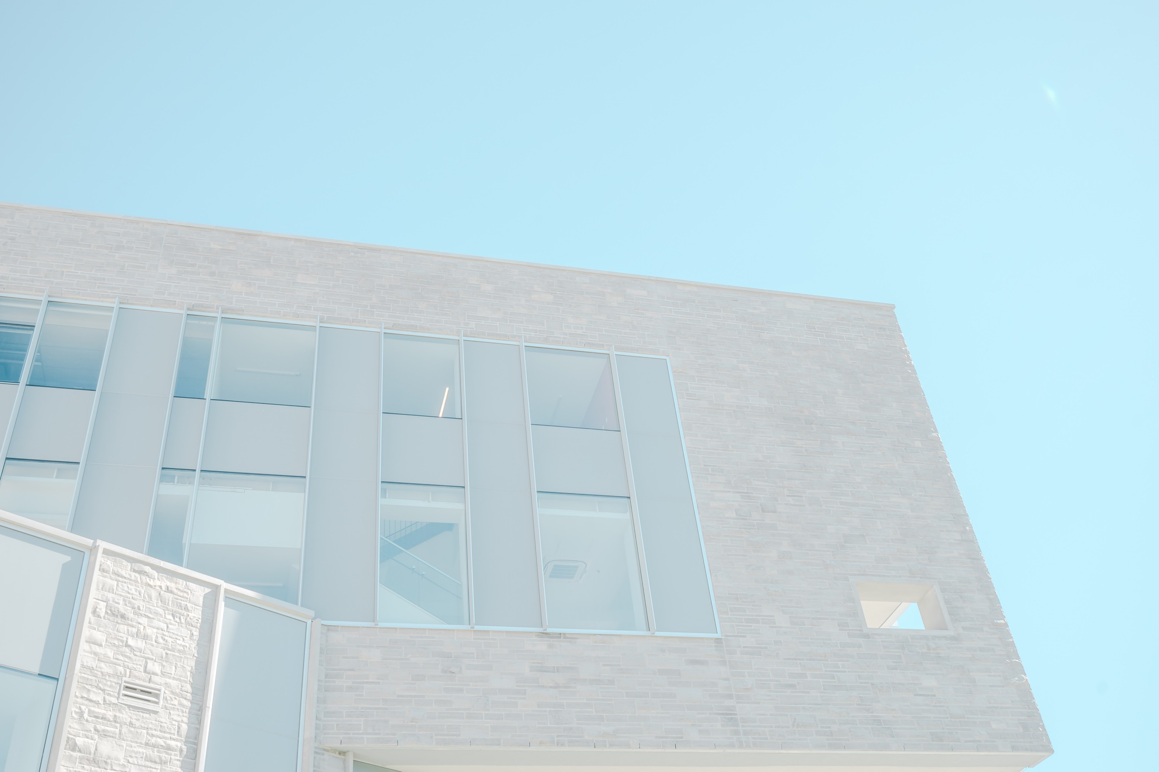 the outside of the higher level of a building, _outside tall building 4k, HD Wallpaper