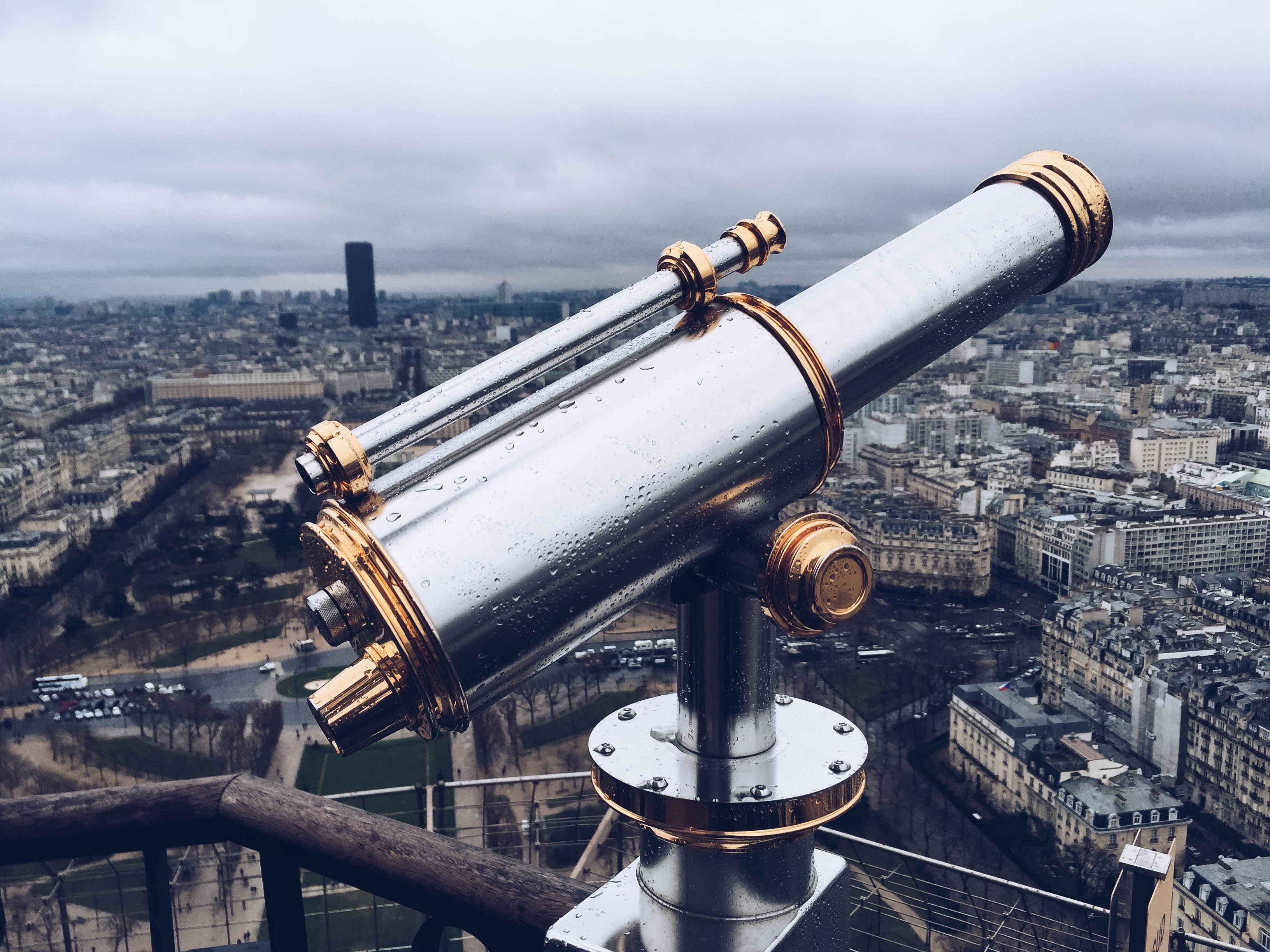 telescope viewfinder on top of the eiffel tower in the rain, _rainy viewfinder in paris 4k, HD Wallpaper