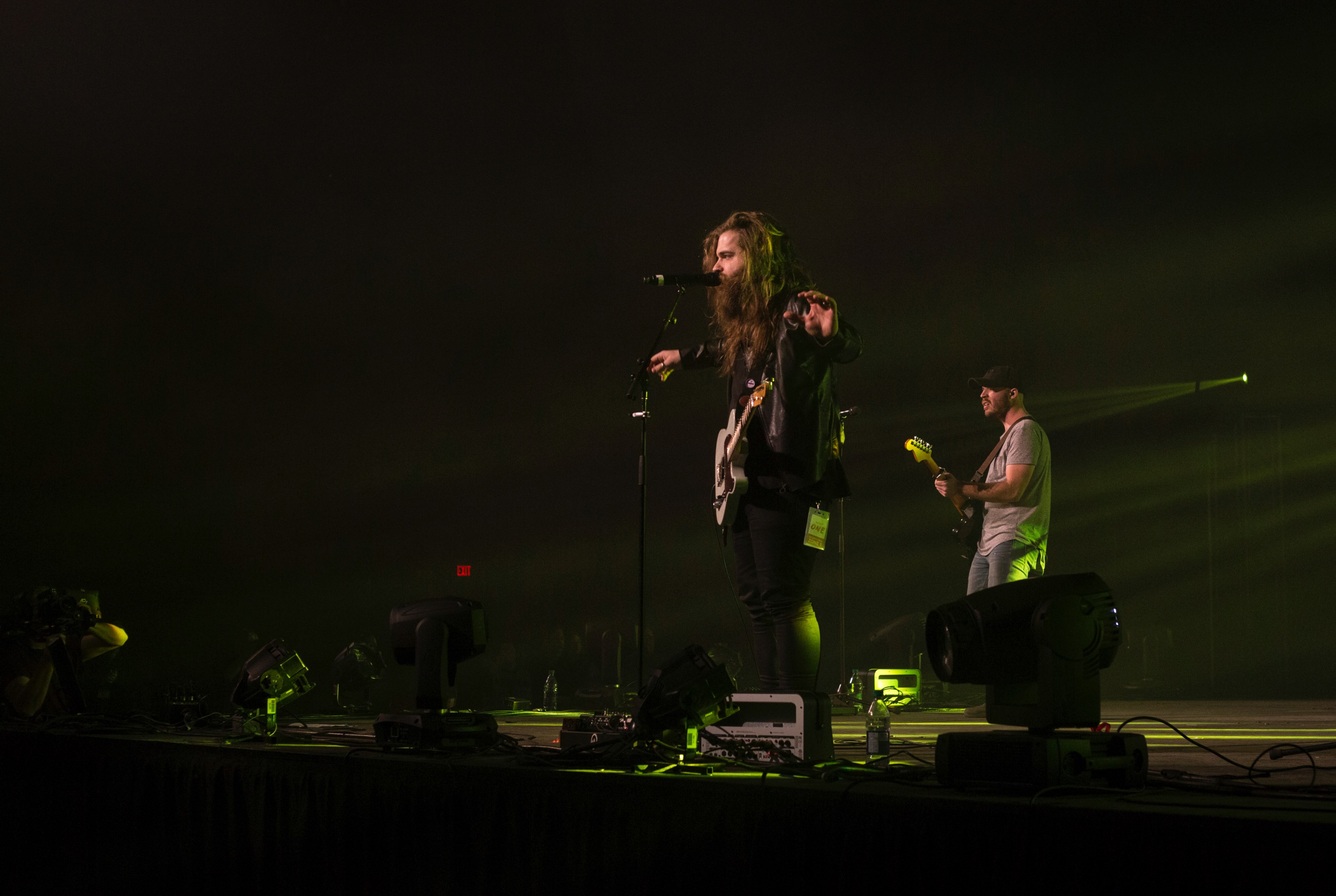 informant guitar hipster and exciting 4k, HD Wallpaper