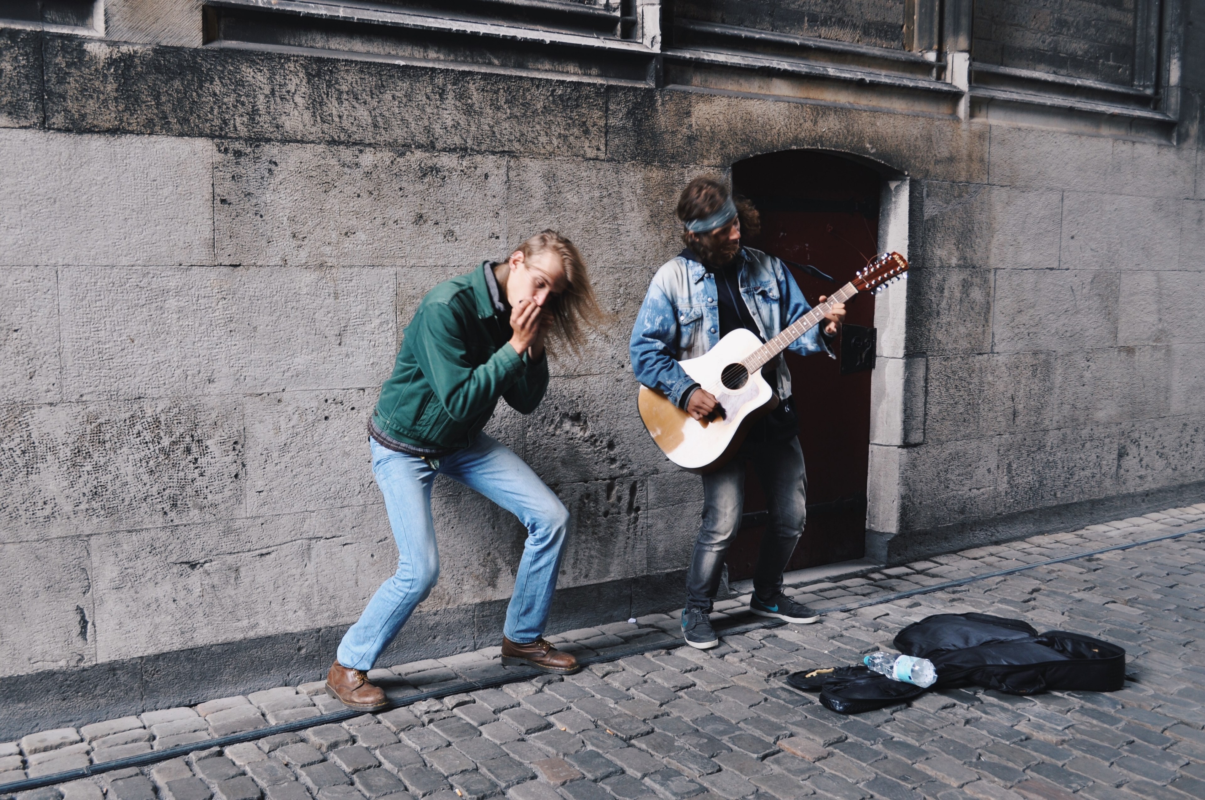 making money money guitar and hair 4k, HD Wallpaper