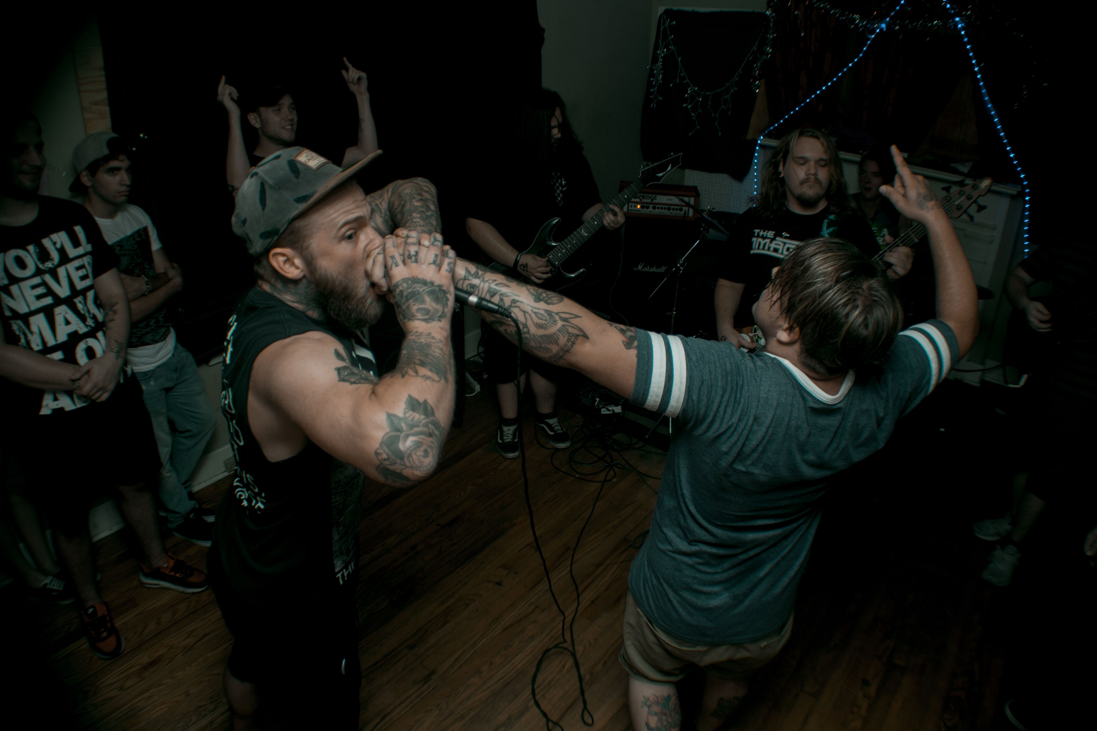 a rock band performing in a cramped apartment, local rock band at an apartment 4k, HD Wallpaper