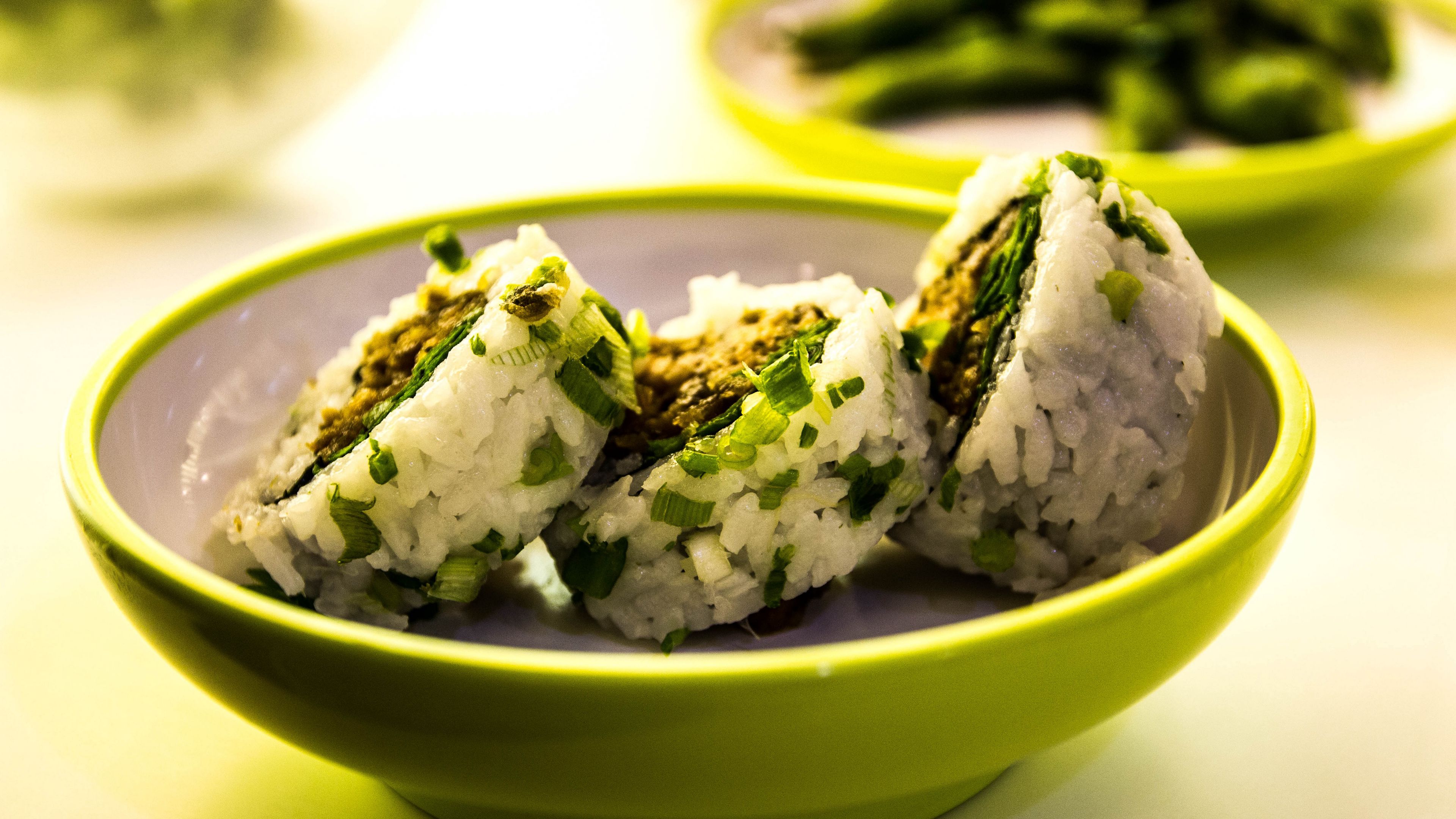 rolls, rice, plate, greens, 4k, HD Wallpaper
