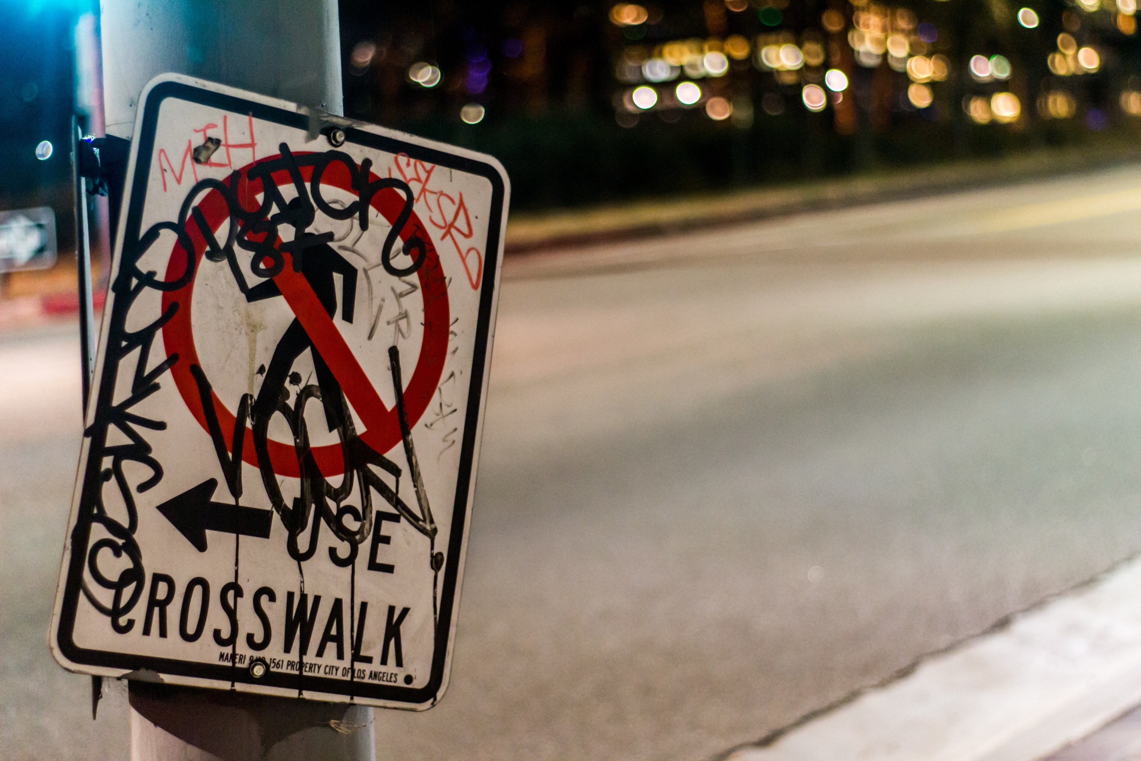 sign graffiti street and city 4k, HD Wallpaper