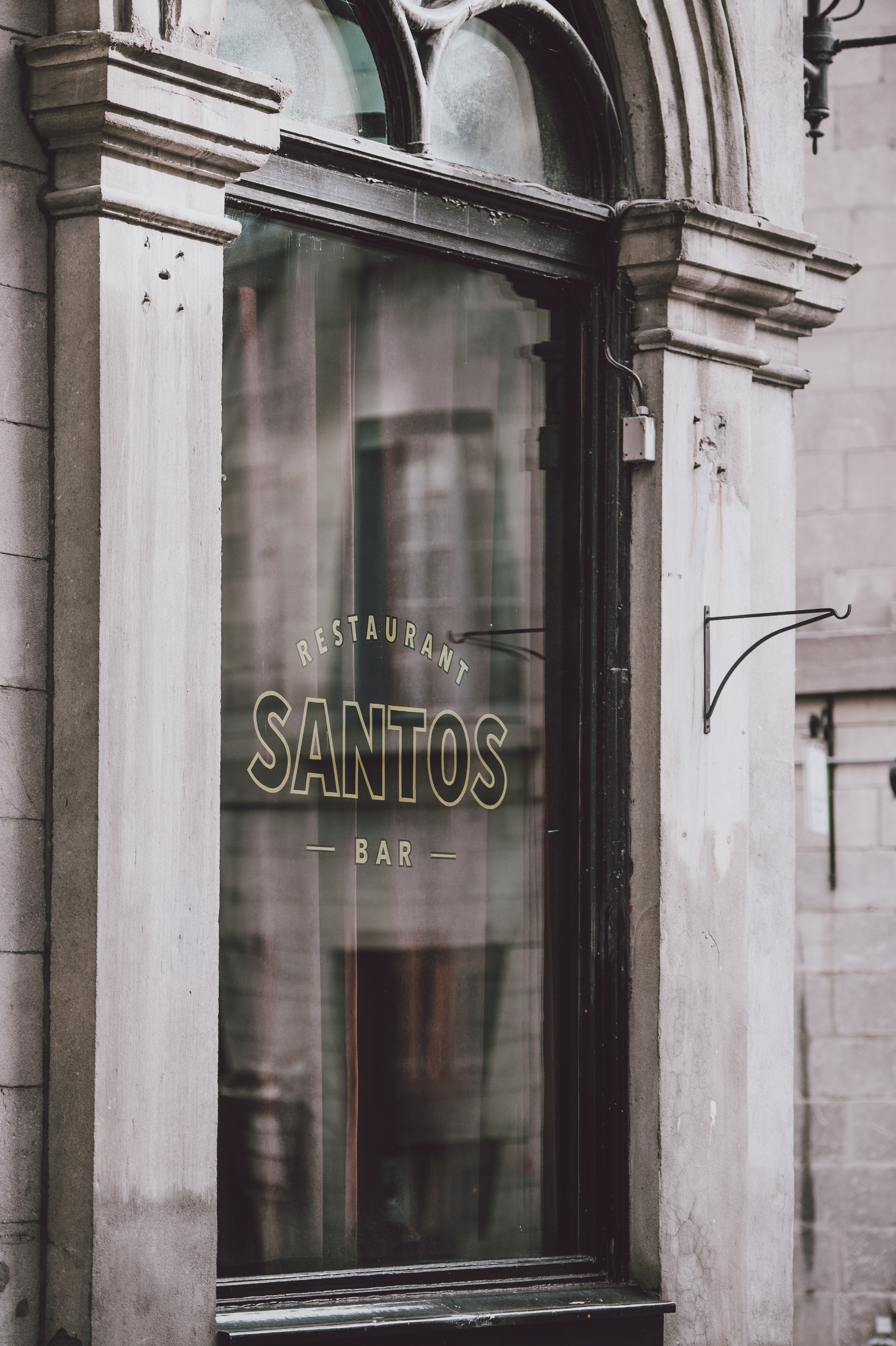 santos restaurant and bar 4k, Phone HD Wallpaper