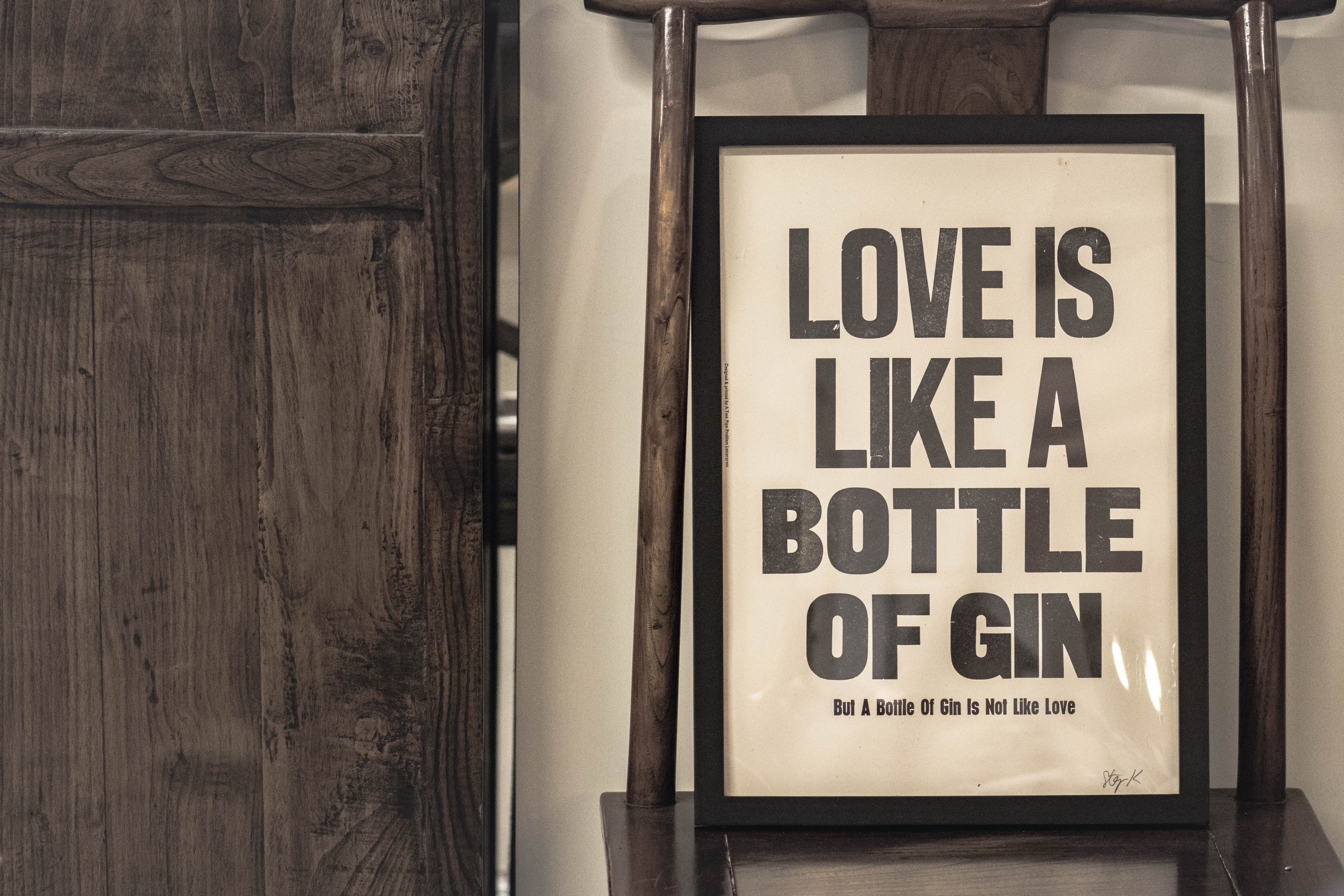 like a bottle of gin 4k, HD Wallpaper