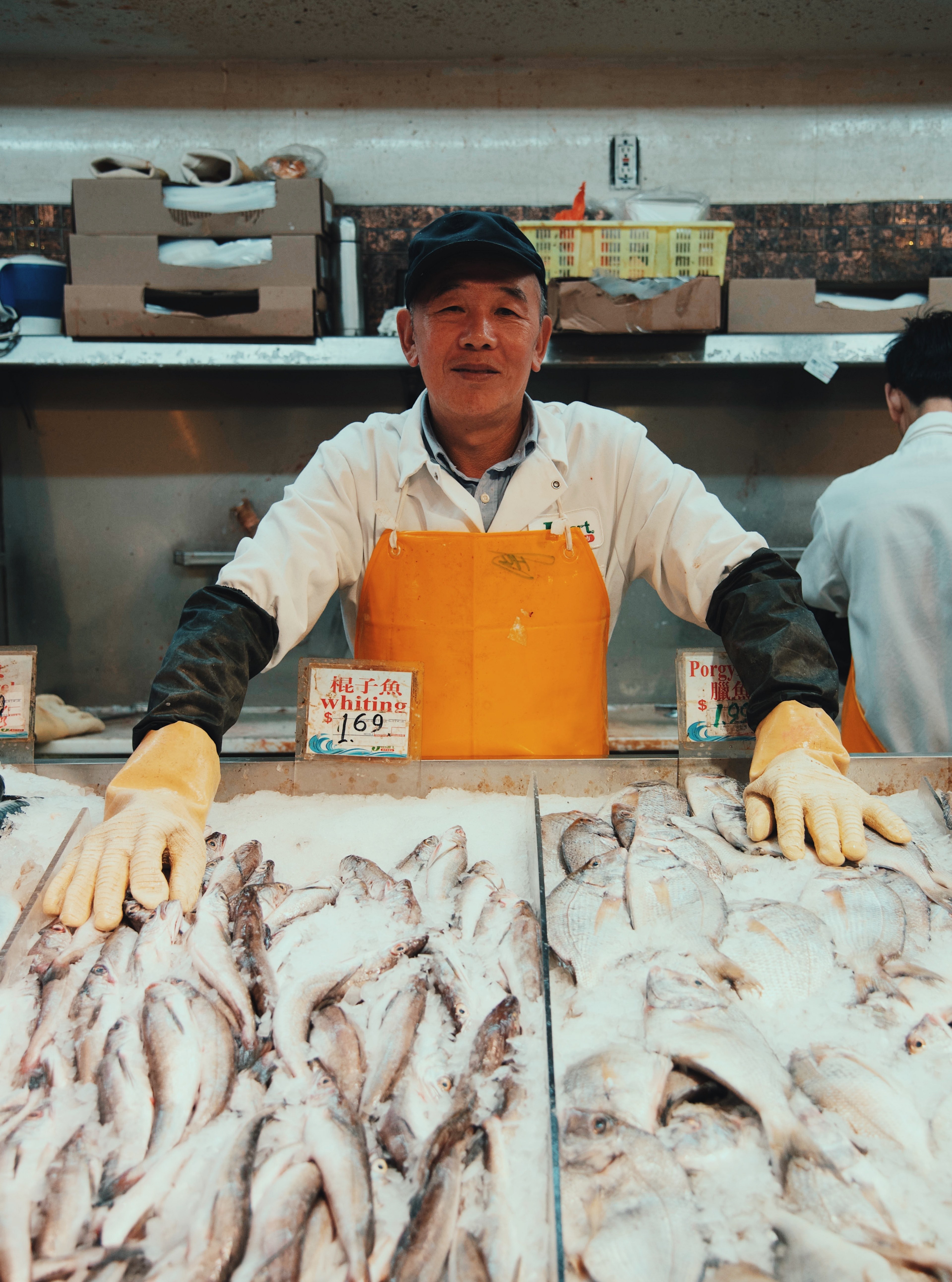 fish fisherman market and fish market hd, 4k, Phone HD Wallpaper