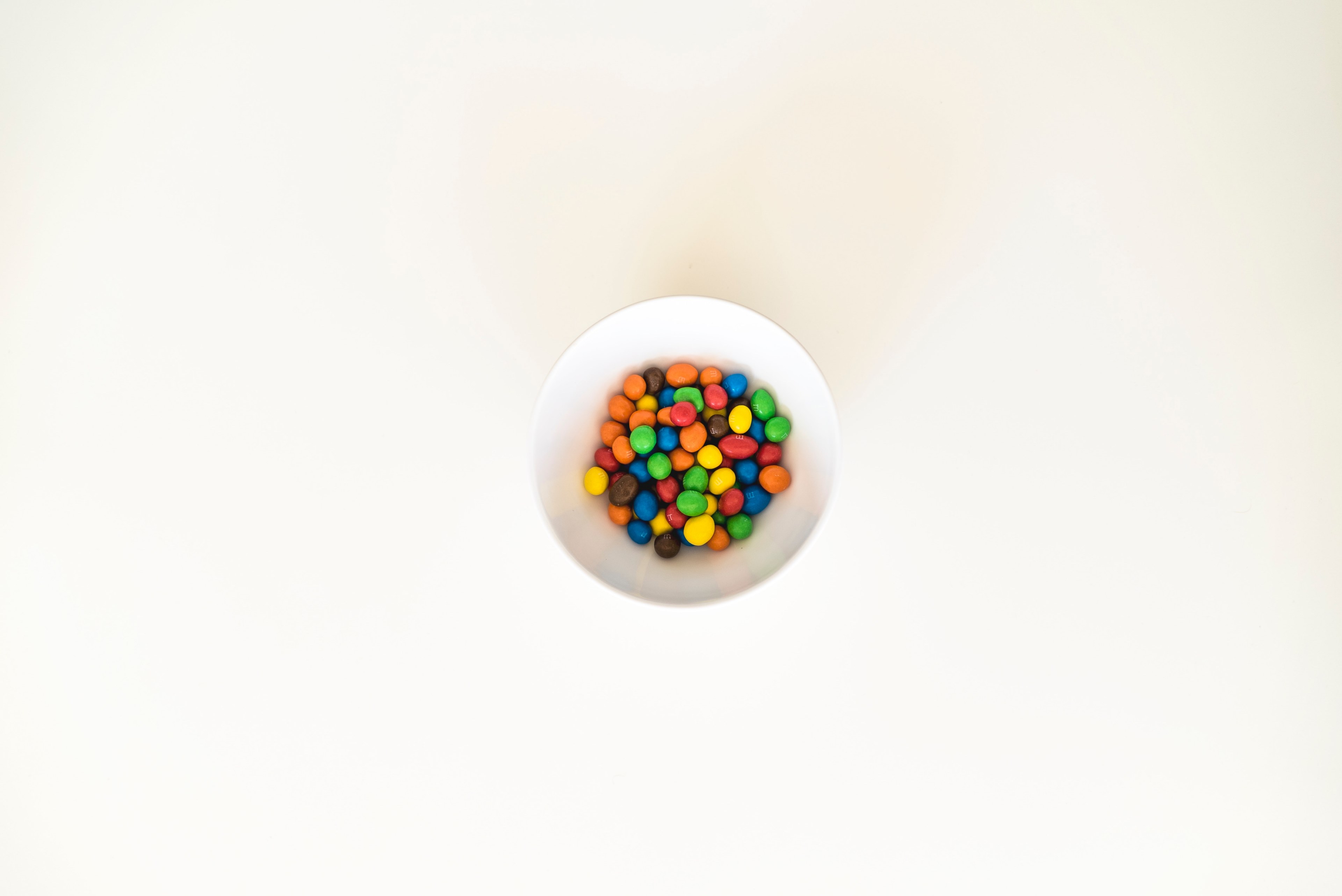 candy sweets chocolate and smarties 4k, HD Wallpaper