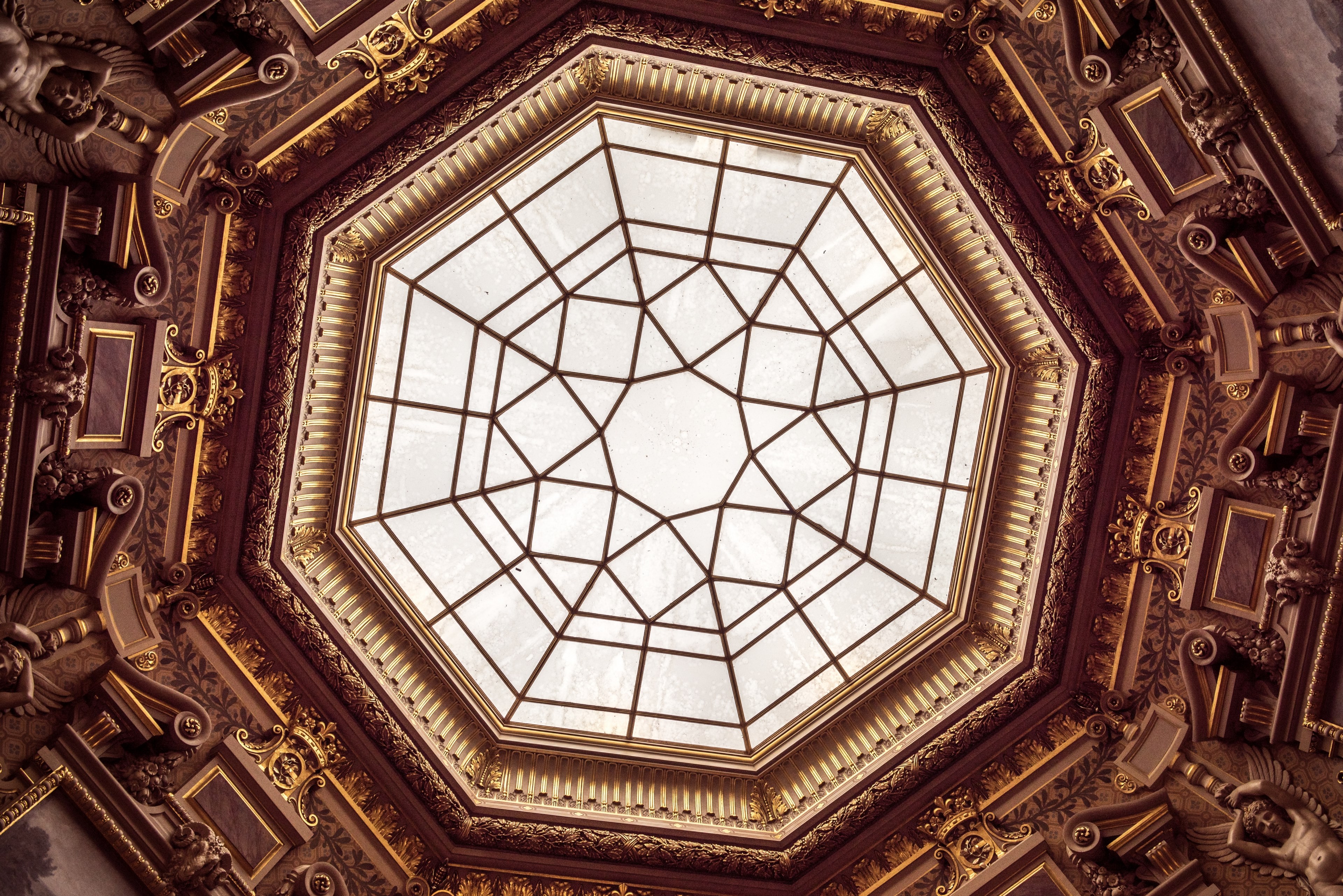 view of a dome in a richly adorned building, impressive dome 4k, HD Wallpaper