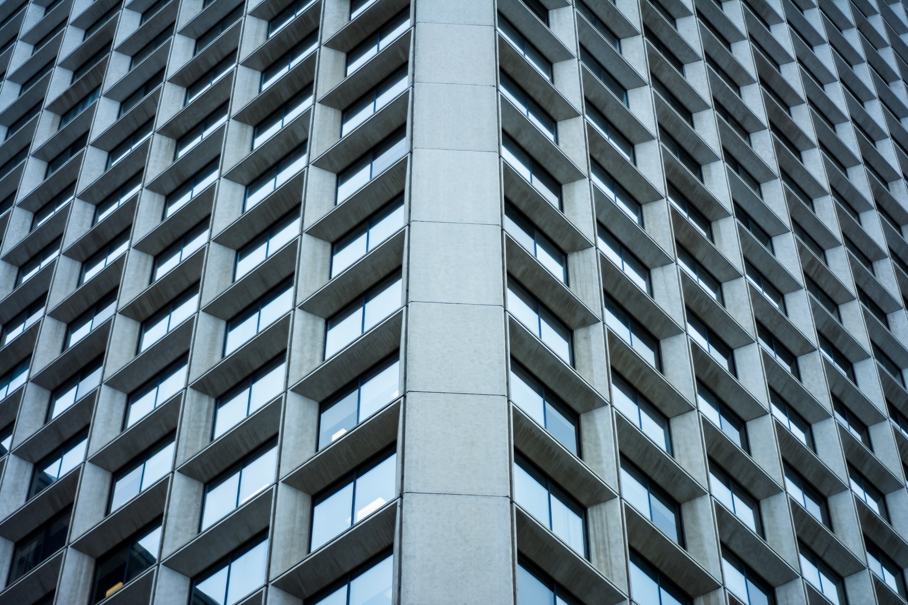 macro view of reflective windows in a grid pattern on a skyscraper facade, reflective skyscraper windows 4k, HD Wallpaper