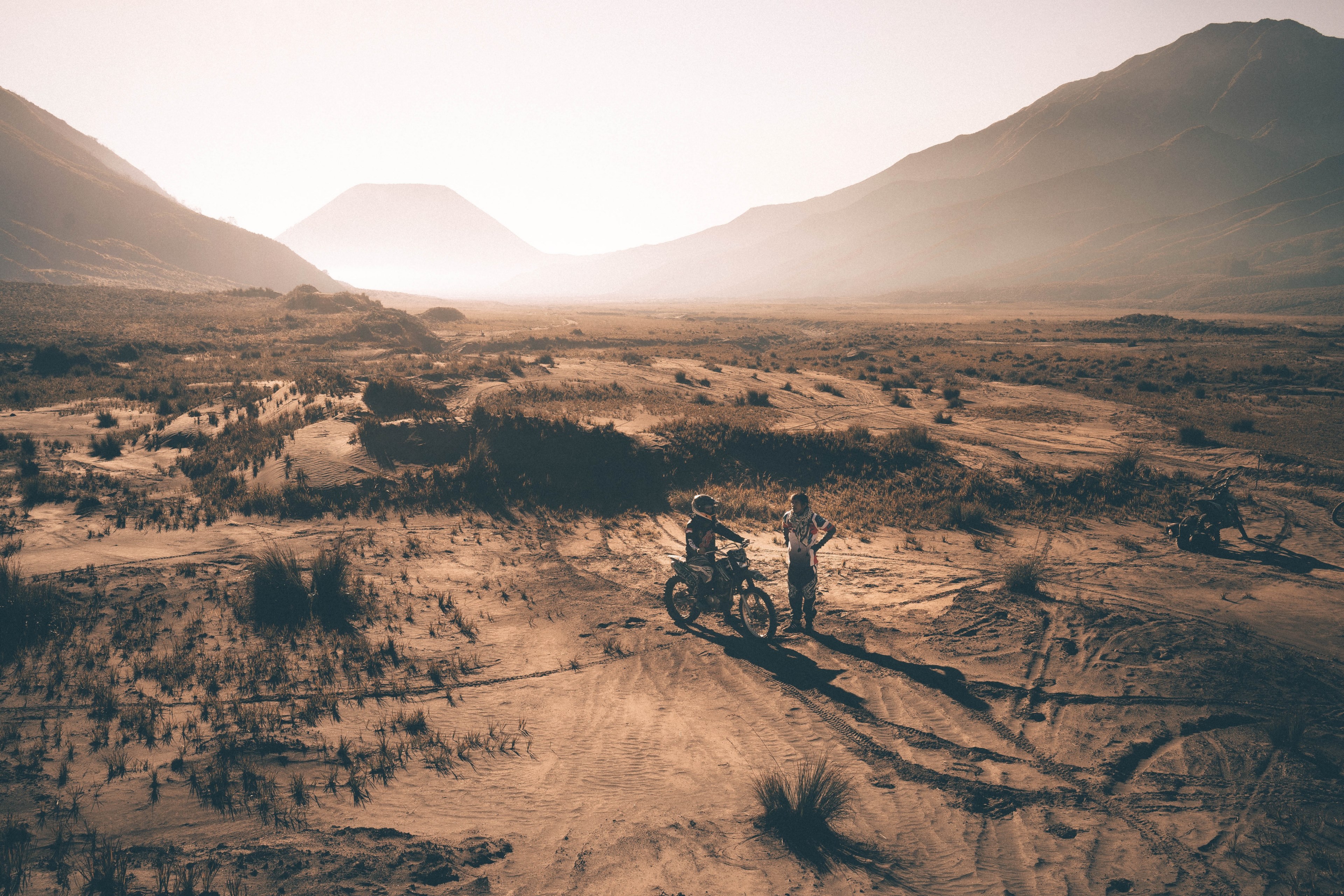 talk less explore more 4k, HD Wallpaper