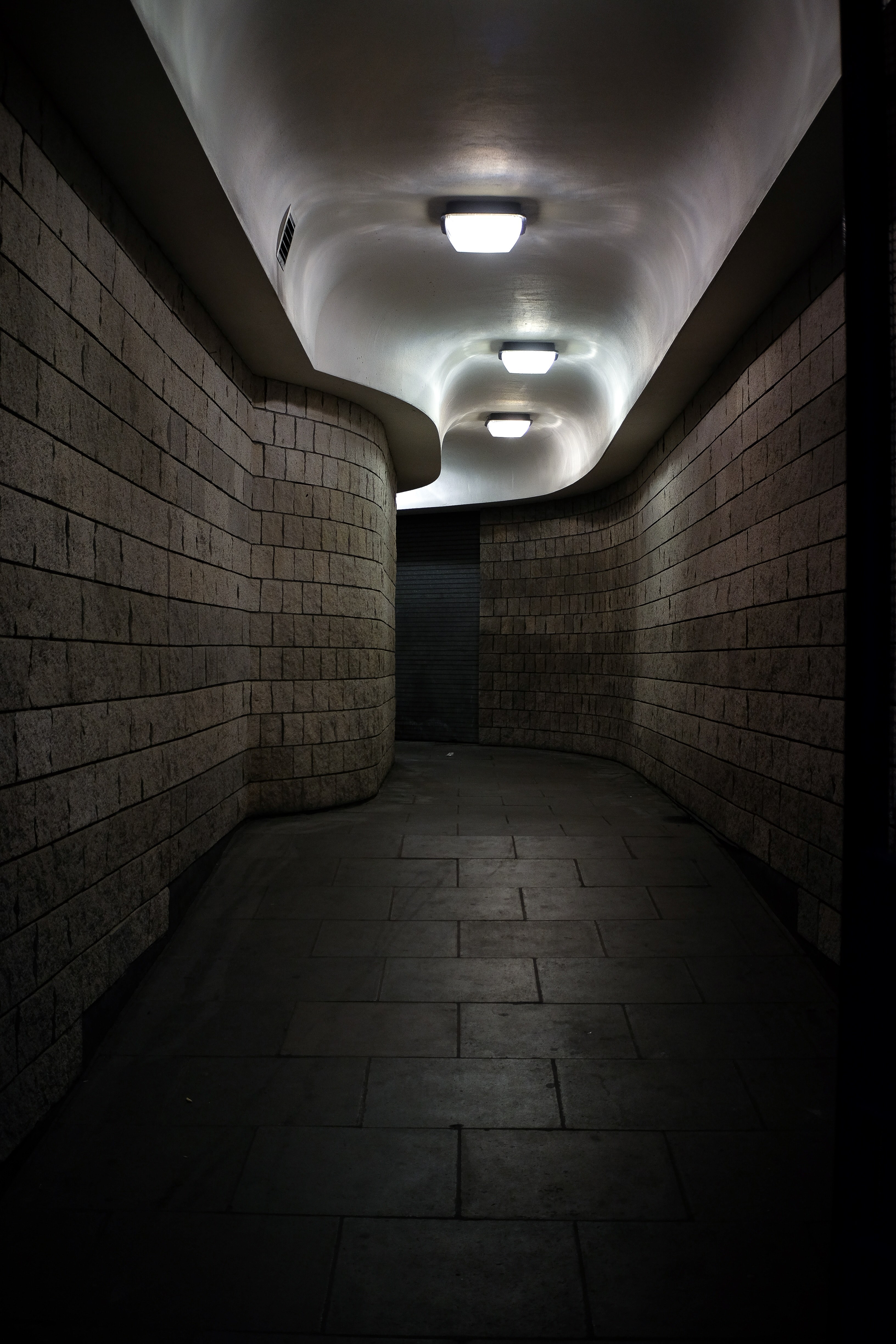 a secret entrance 4k, Phone HD Wallpaper