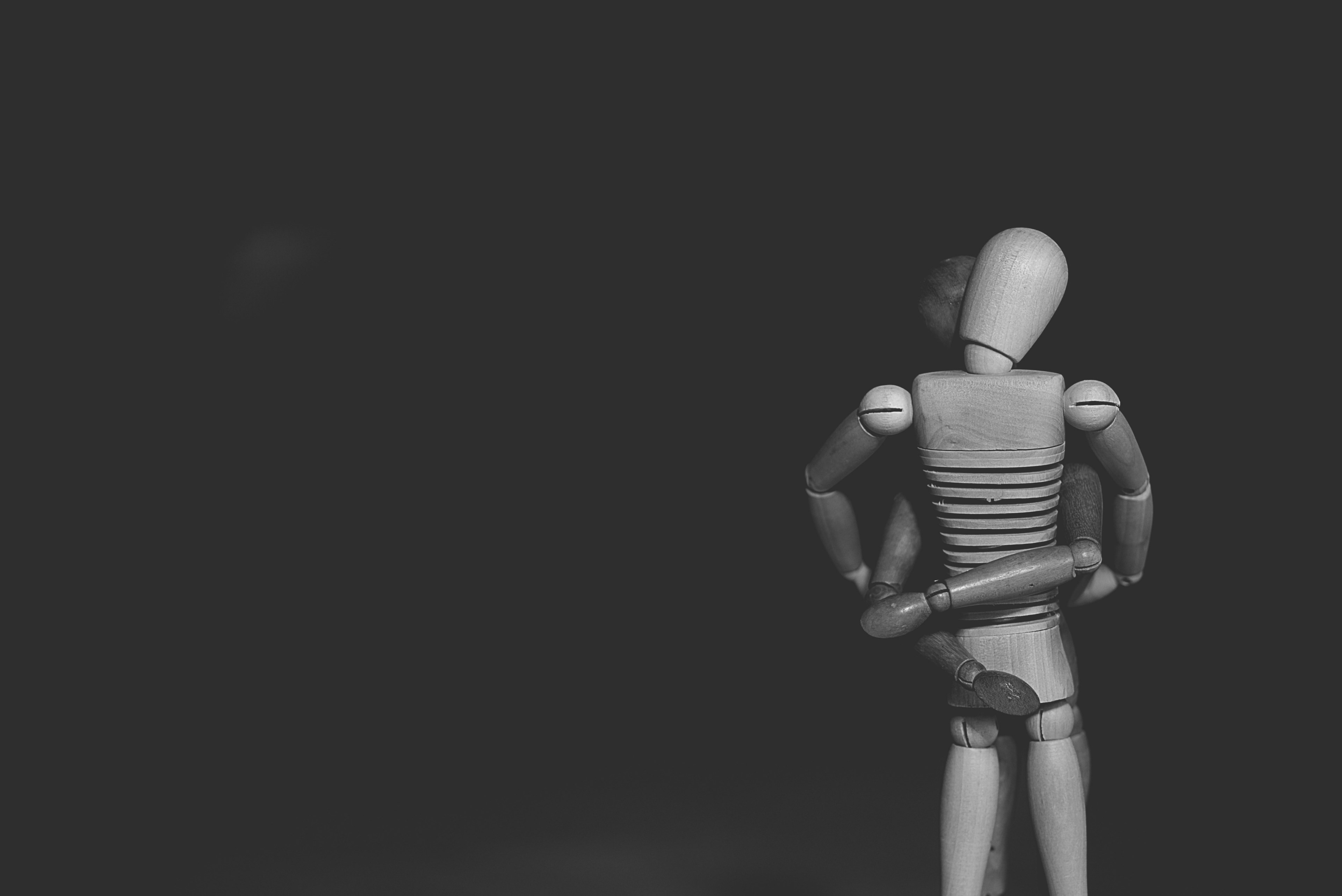 figures of people holding each other, _figure toys hugging 4k, HD Wallpaper