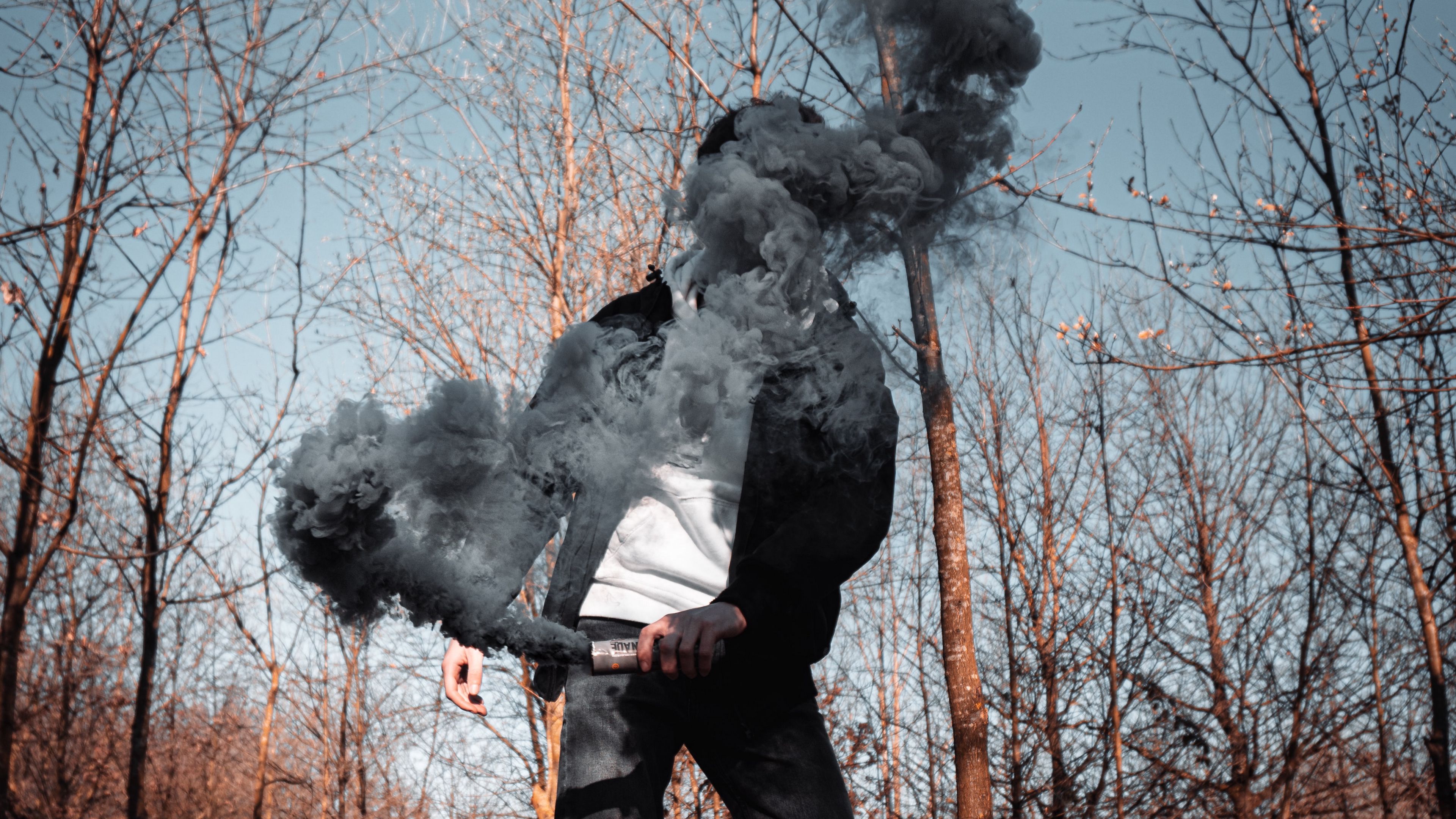 colored smoke, sneakers, man, 4k, HD Wallpaper