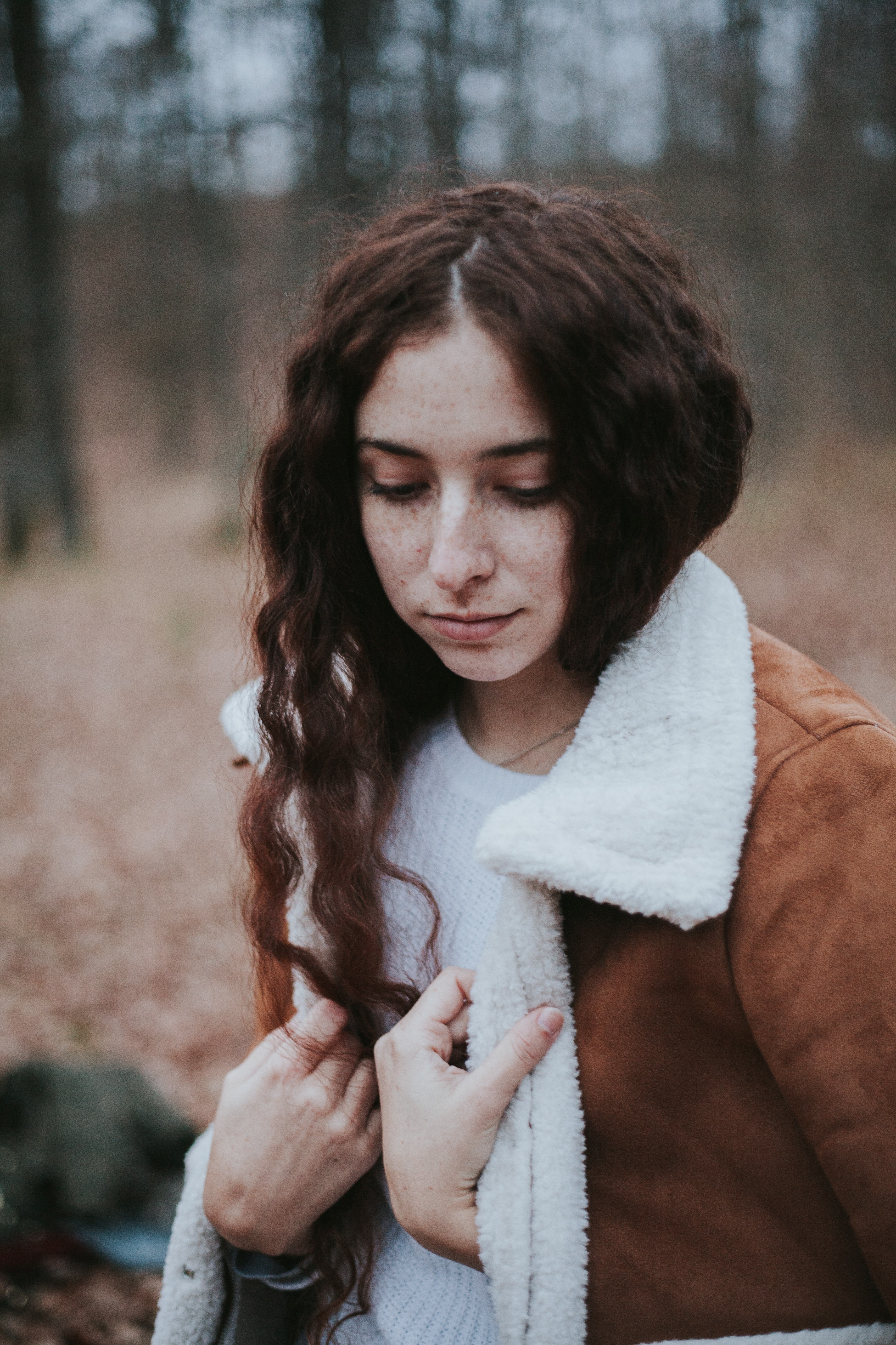 woman female coat and woodland hd, 4k, Phone HD Wallpaper