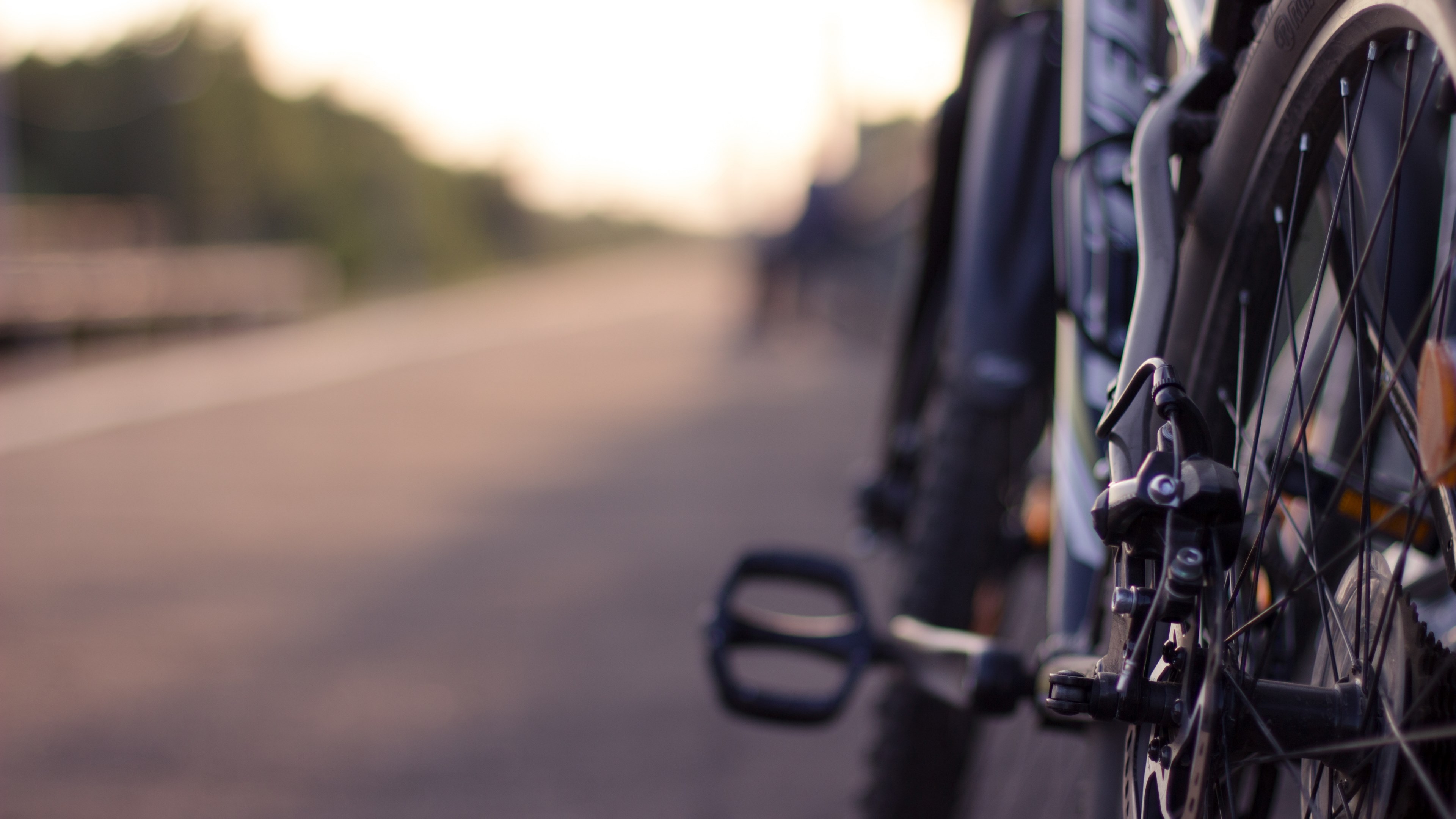 a blurry shot of a rear bicycle wheel, bike tire 4k, HD Wallpaper