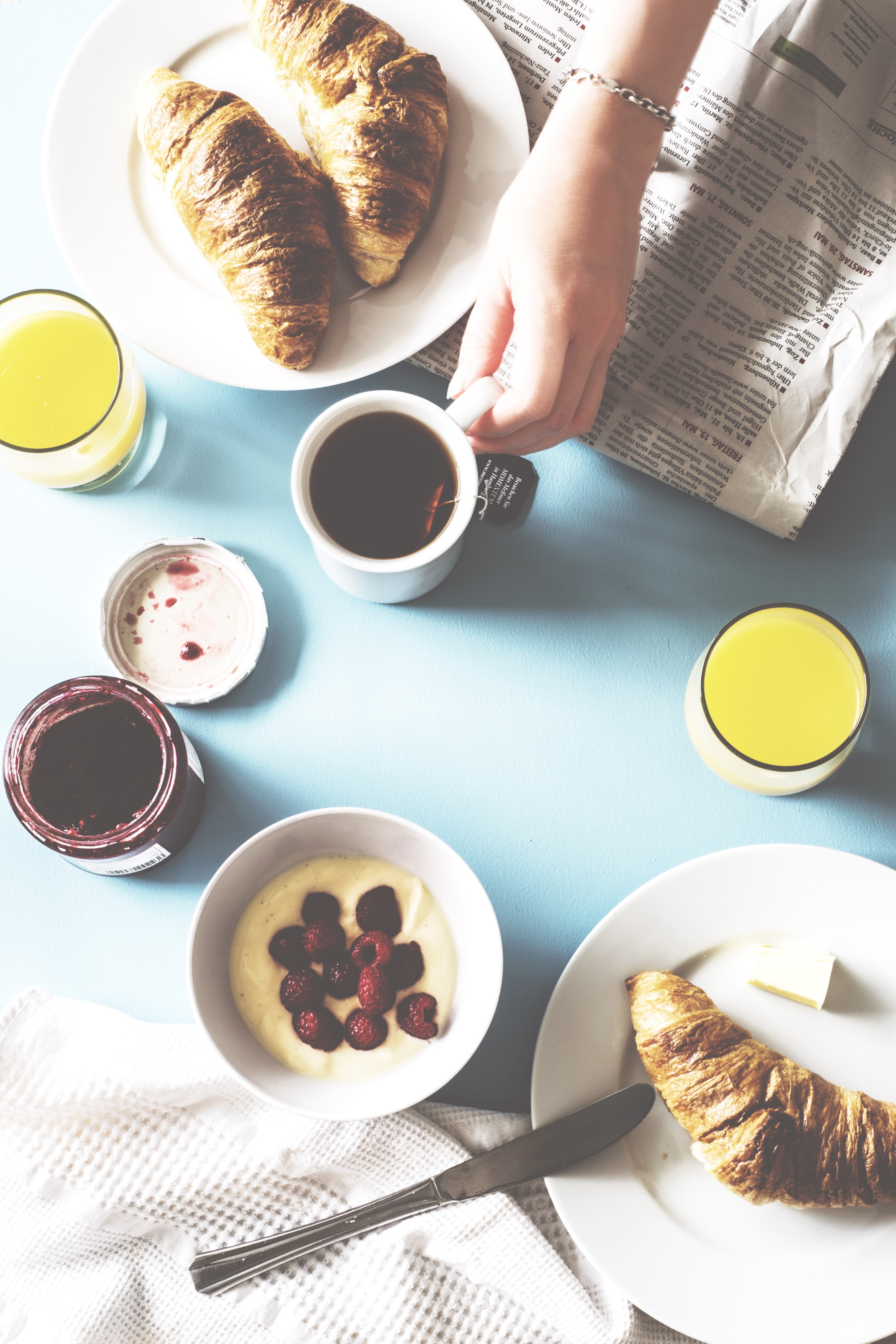 croissant pastry breakfast and drink hd, 4k, Phone HD Wallpaper