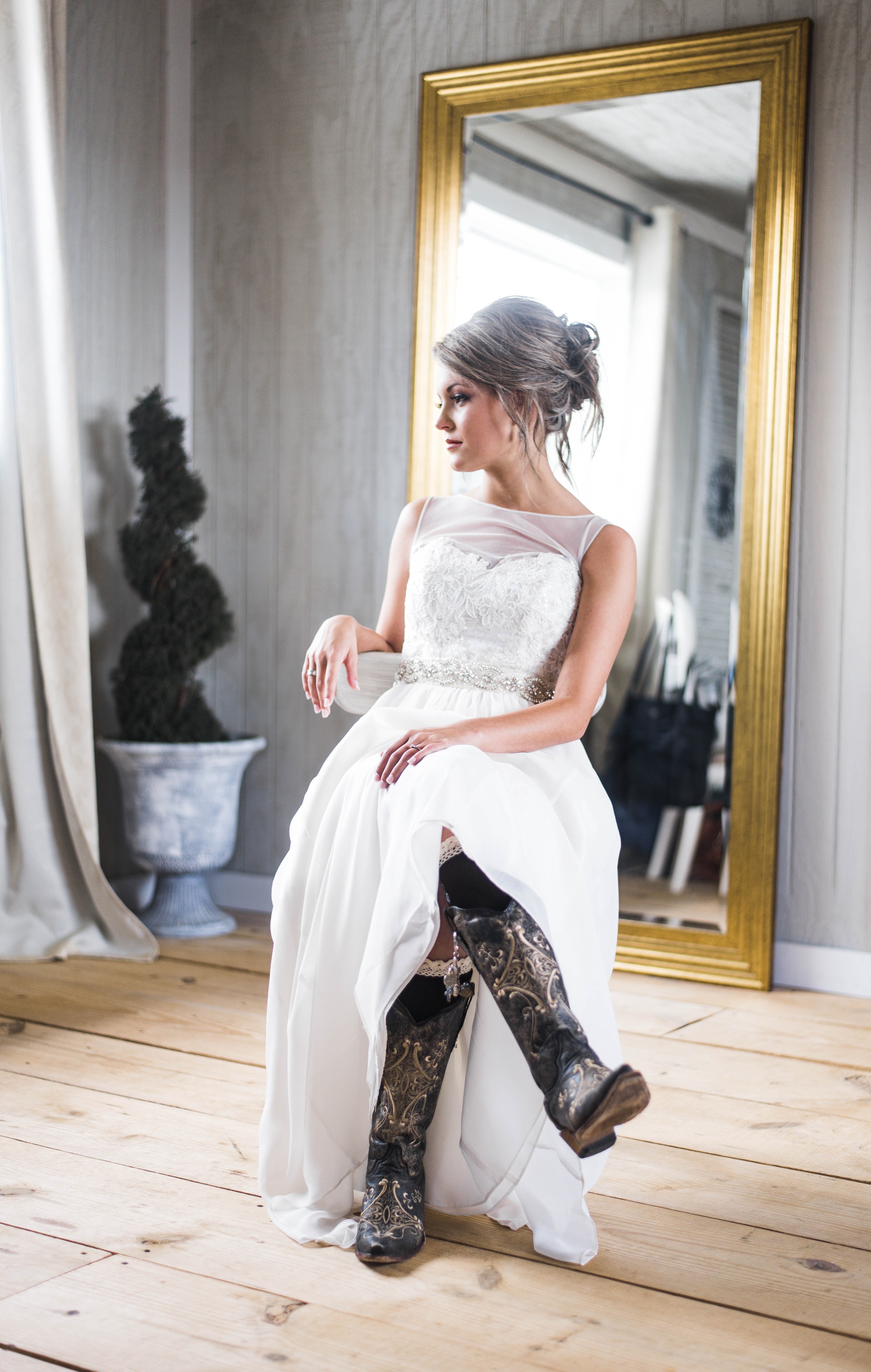 woman female boots and dress hd, 4k, Phone HD Wallpaper