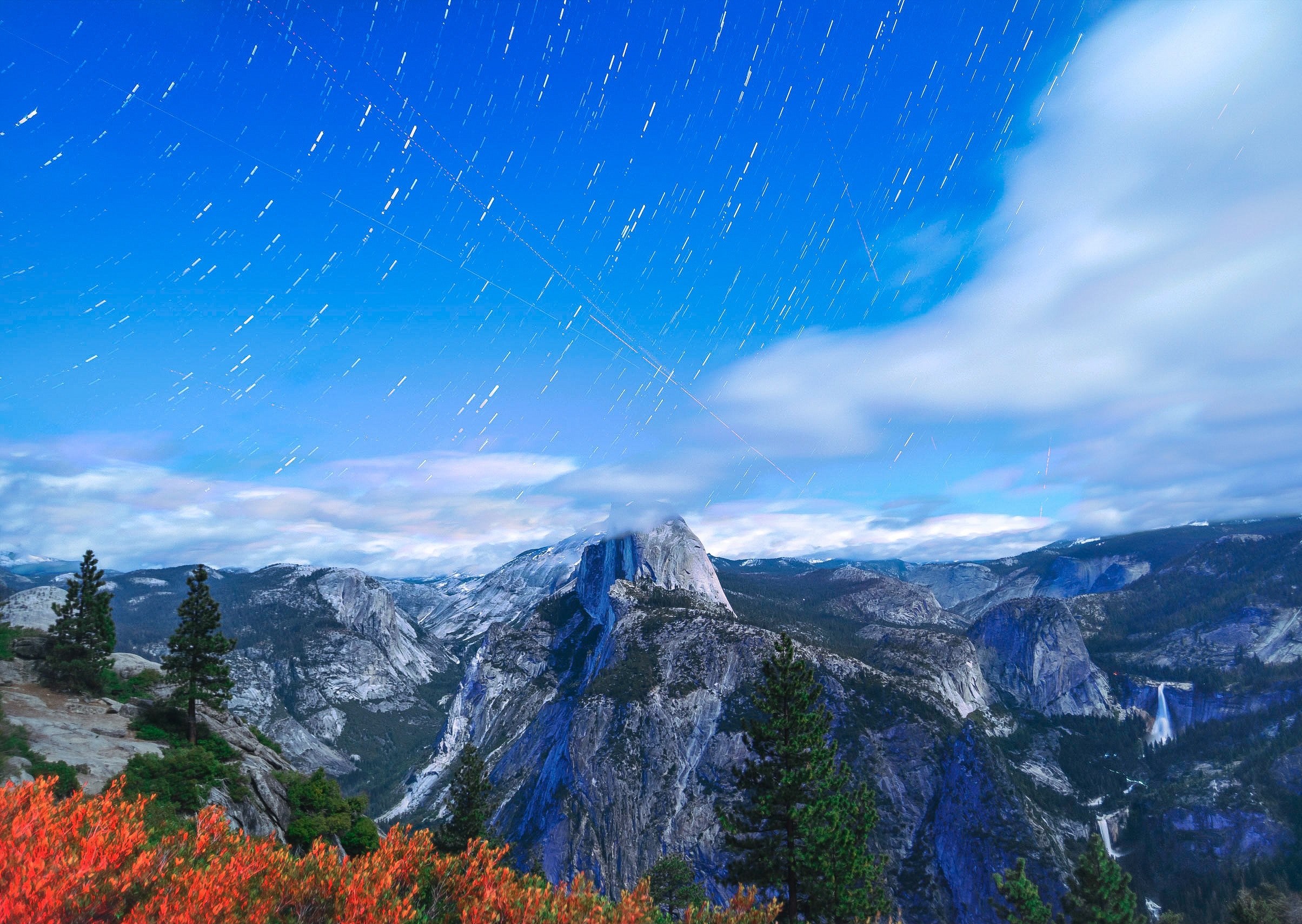 view from glacier point on the granite summits in yosemite valley on a bright day, blue sky over yosemite 4k, HD Wallpaper