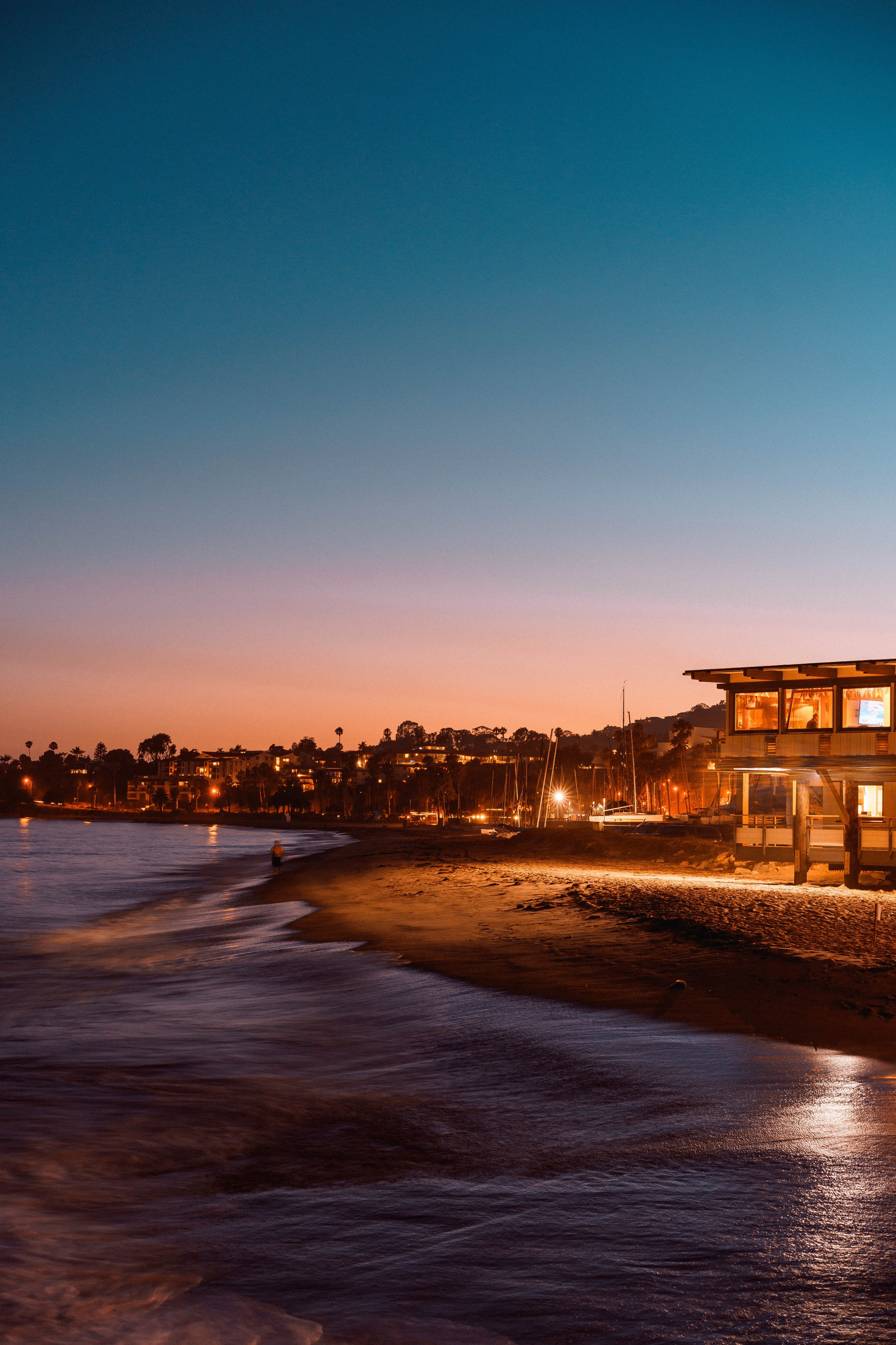 waves washing shore near harbor in the evening at santa barbara harbor, santa barbara harbor 4k, Phone HD Wallpaper