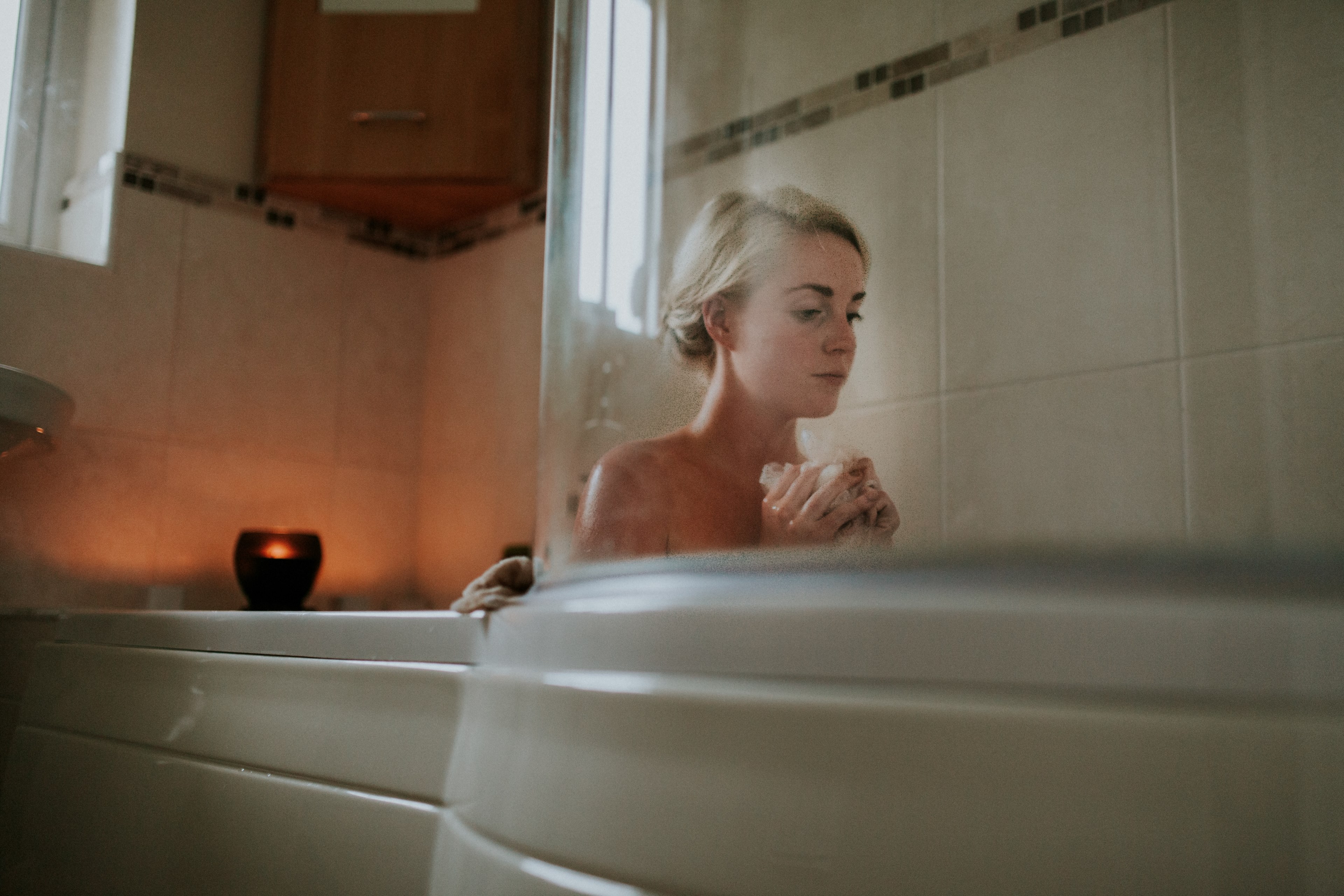 woman female bath and bathroom 4k, HD Wallpaper