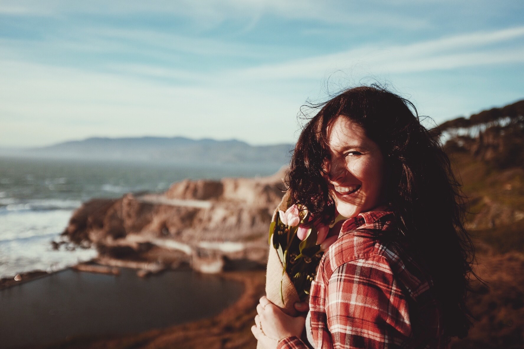 smile ocean woman and happy 4k, HD Wallpaper