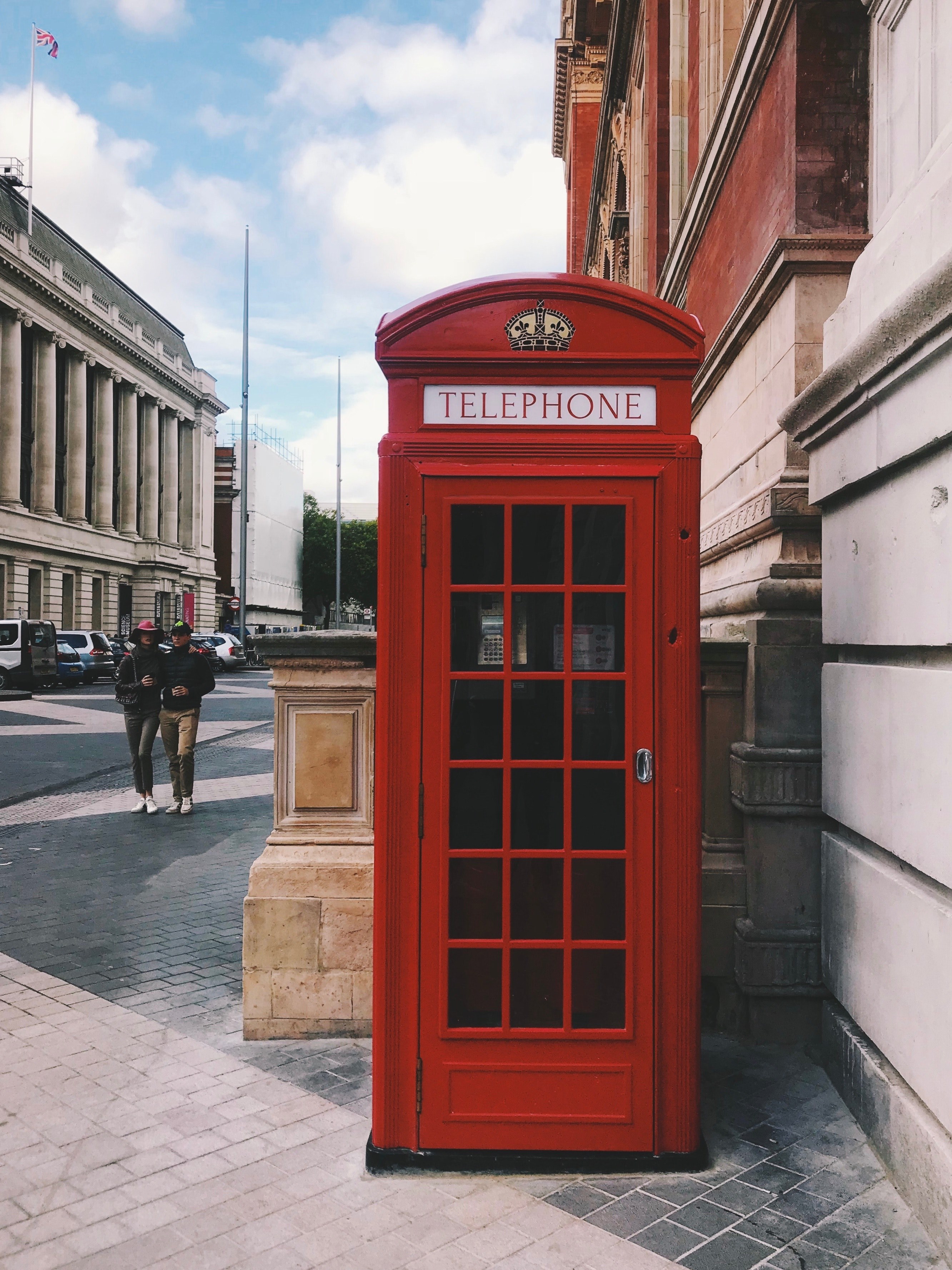 streetscape telephone couple and street hd, 4k, Phone HD Wallpaper