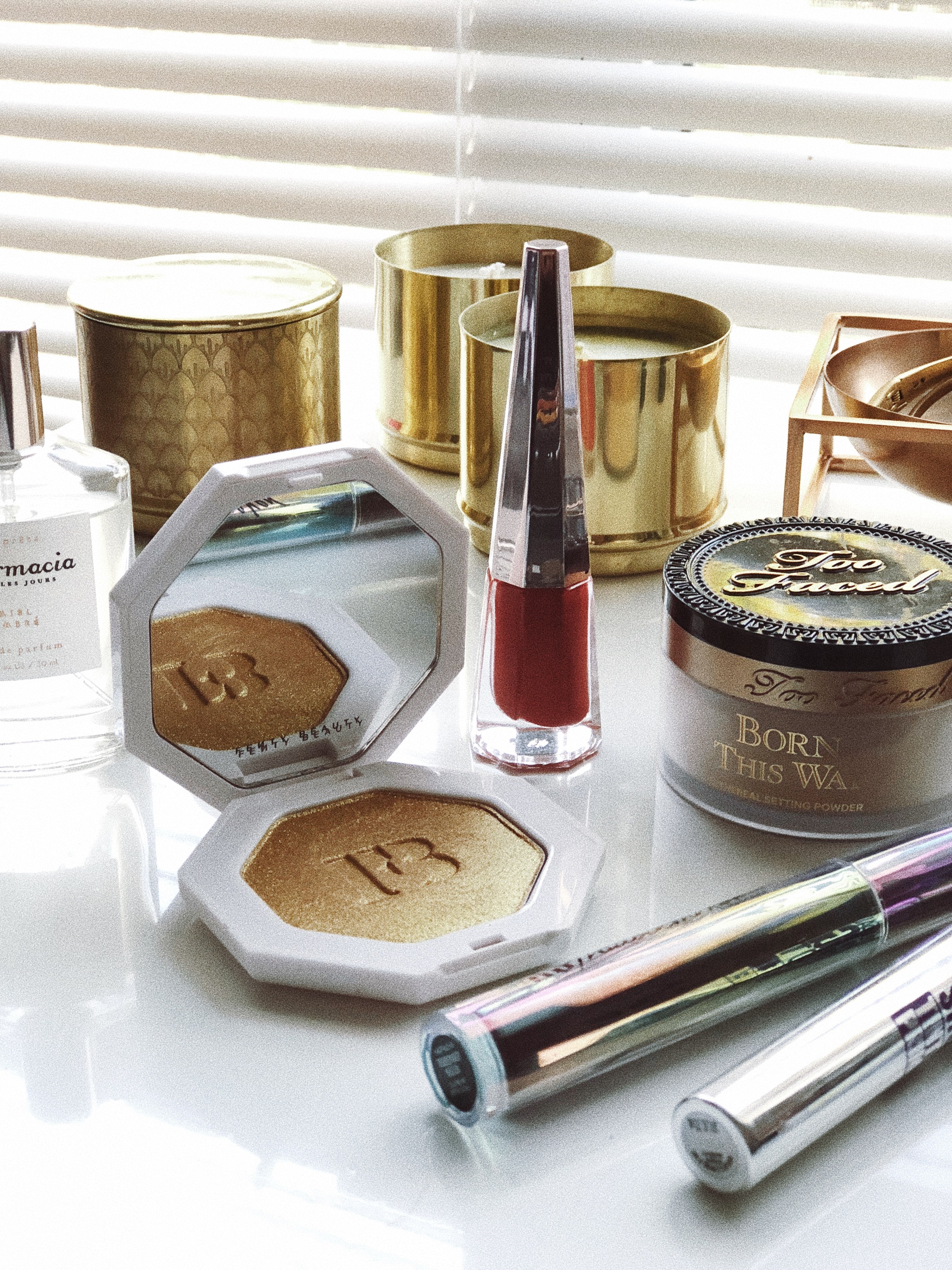 makeup mirror compact and gold hd, 4k, Phone HD Wallpaper
