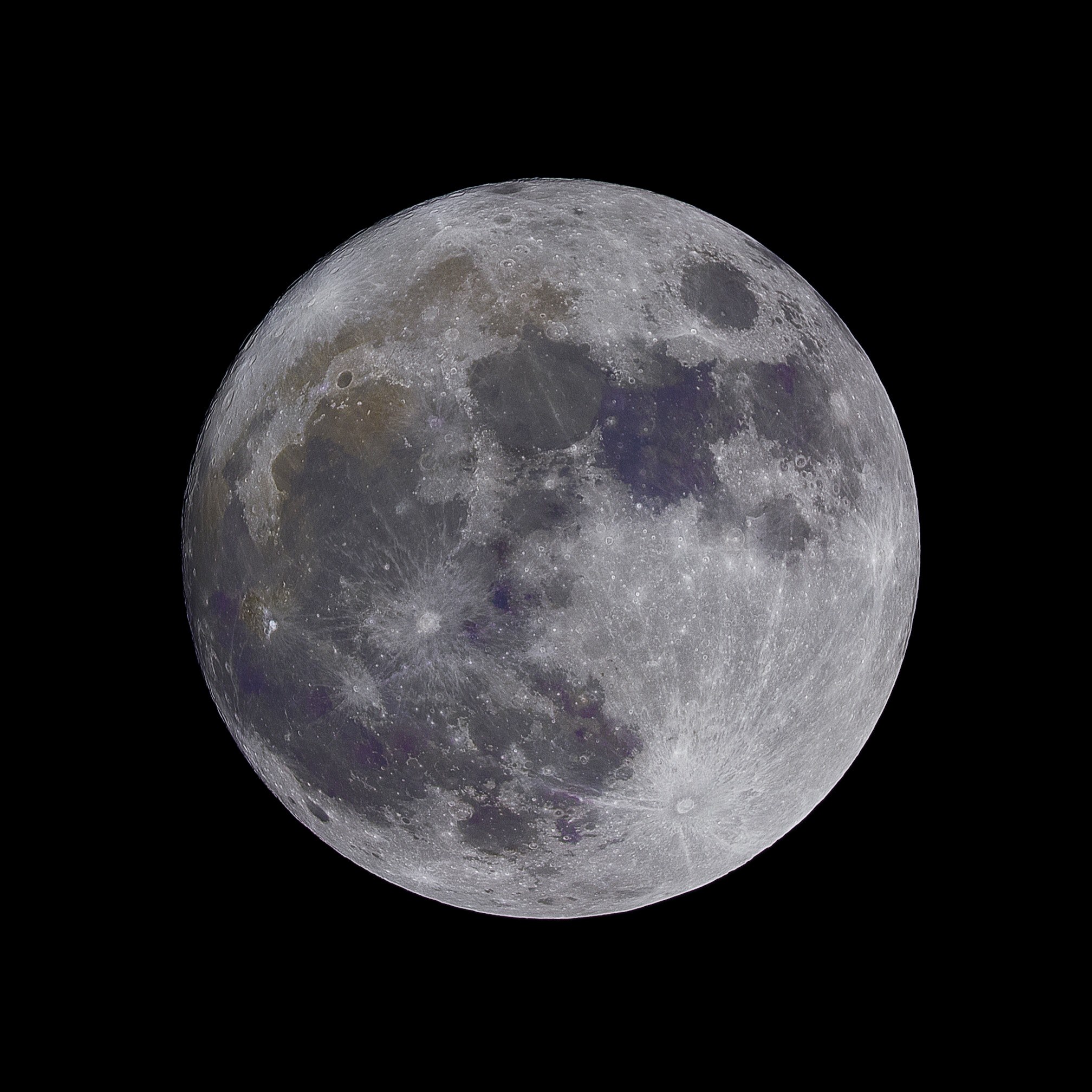 lunar craters visible on the moon on the night sky at popovec, colors of the moon 4k, HD Wallpaper