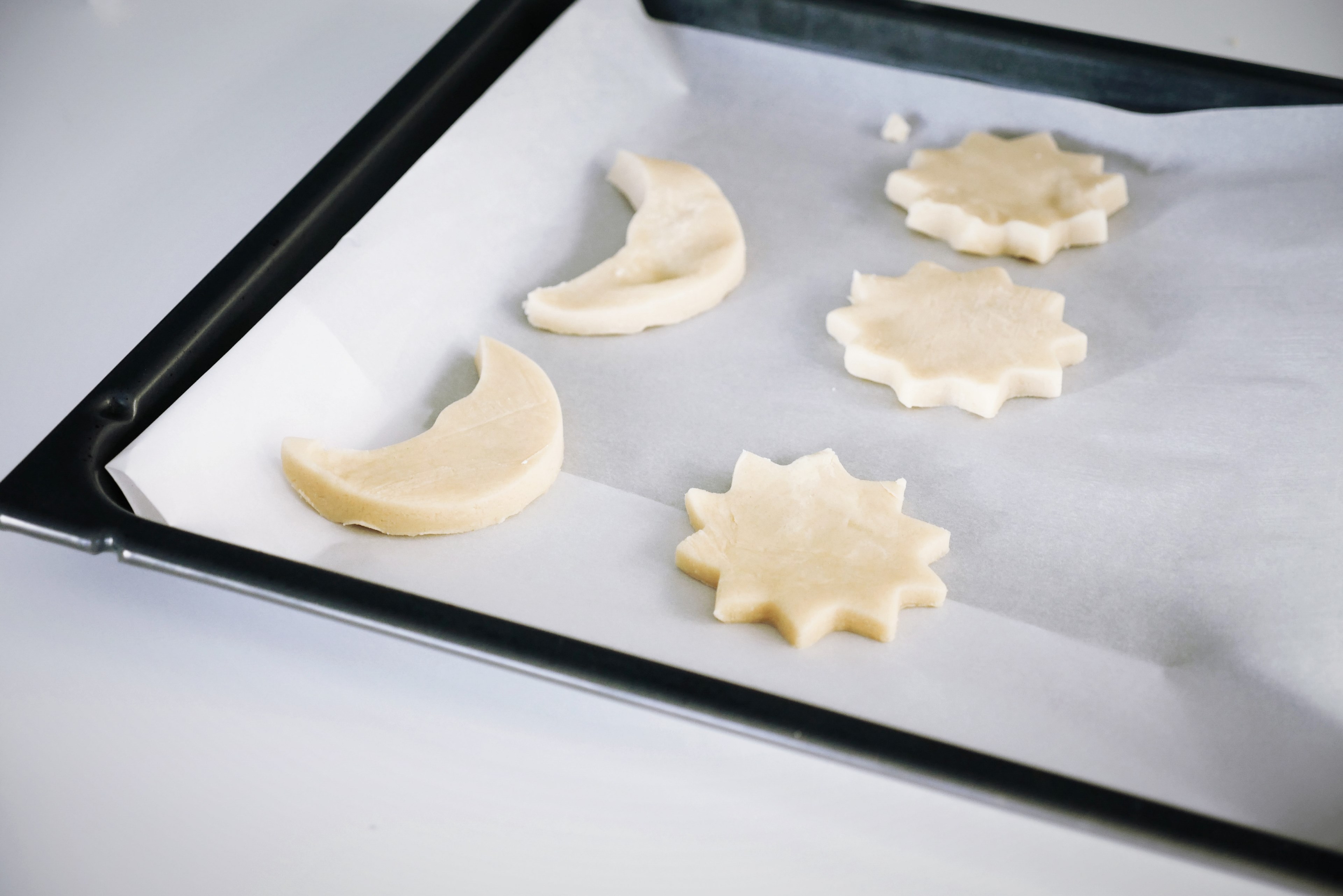 cookie shortbread biscuit and baking tray 4k, HD Wallpaper