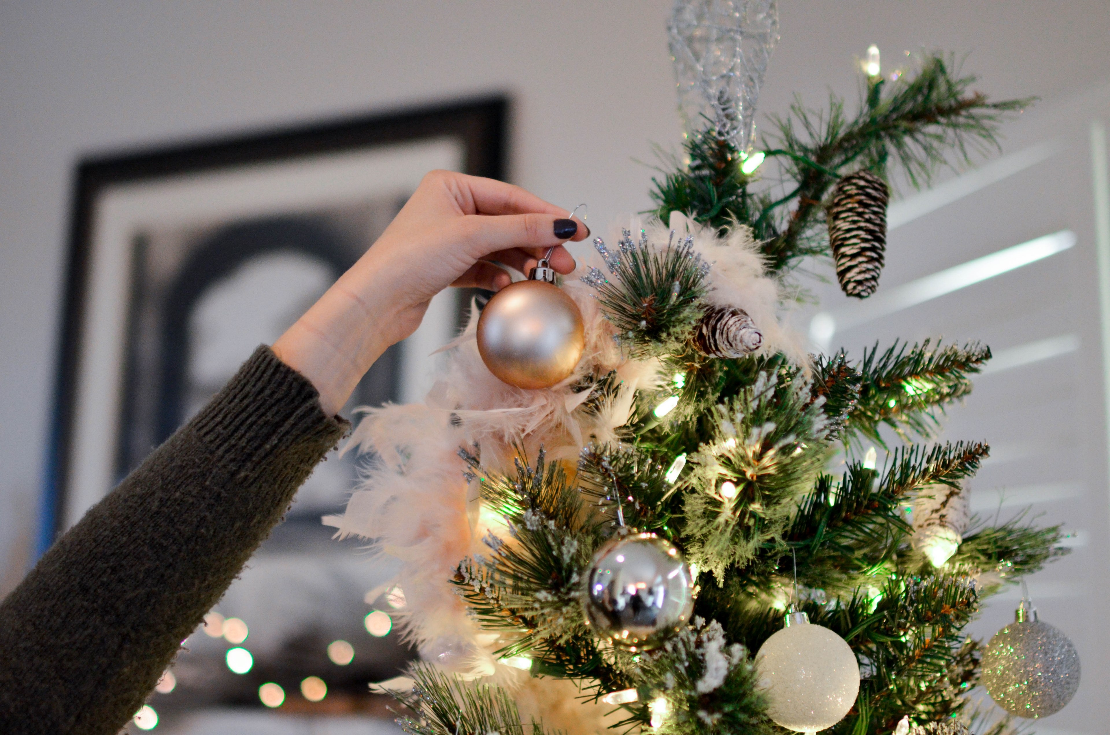 bauble tree christmas tree and decor 4k, HD Wallpaper